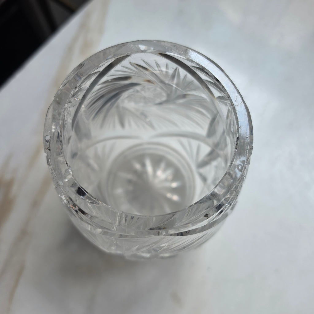 Vintage Kristall-Vase mit dynamischem Wirbelschliff & Sternenmuster | Schweres Bleikristall, Mid-Century Prunkvase