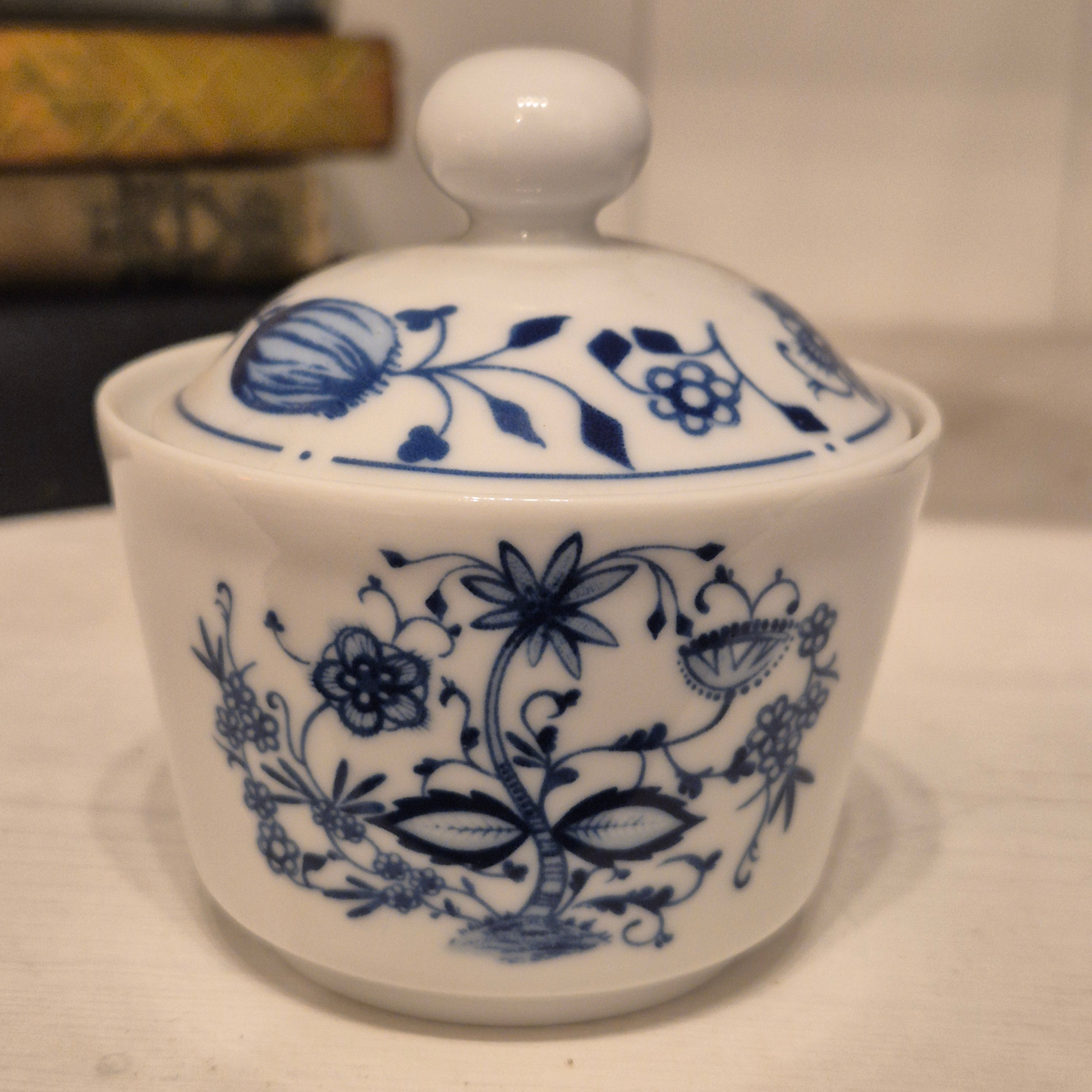 Vintage Zuckerdose von Kahla Gdr  Zweibelmuster blau weiß Porzellan