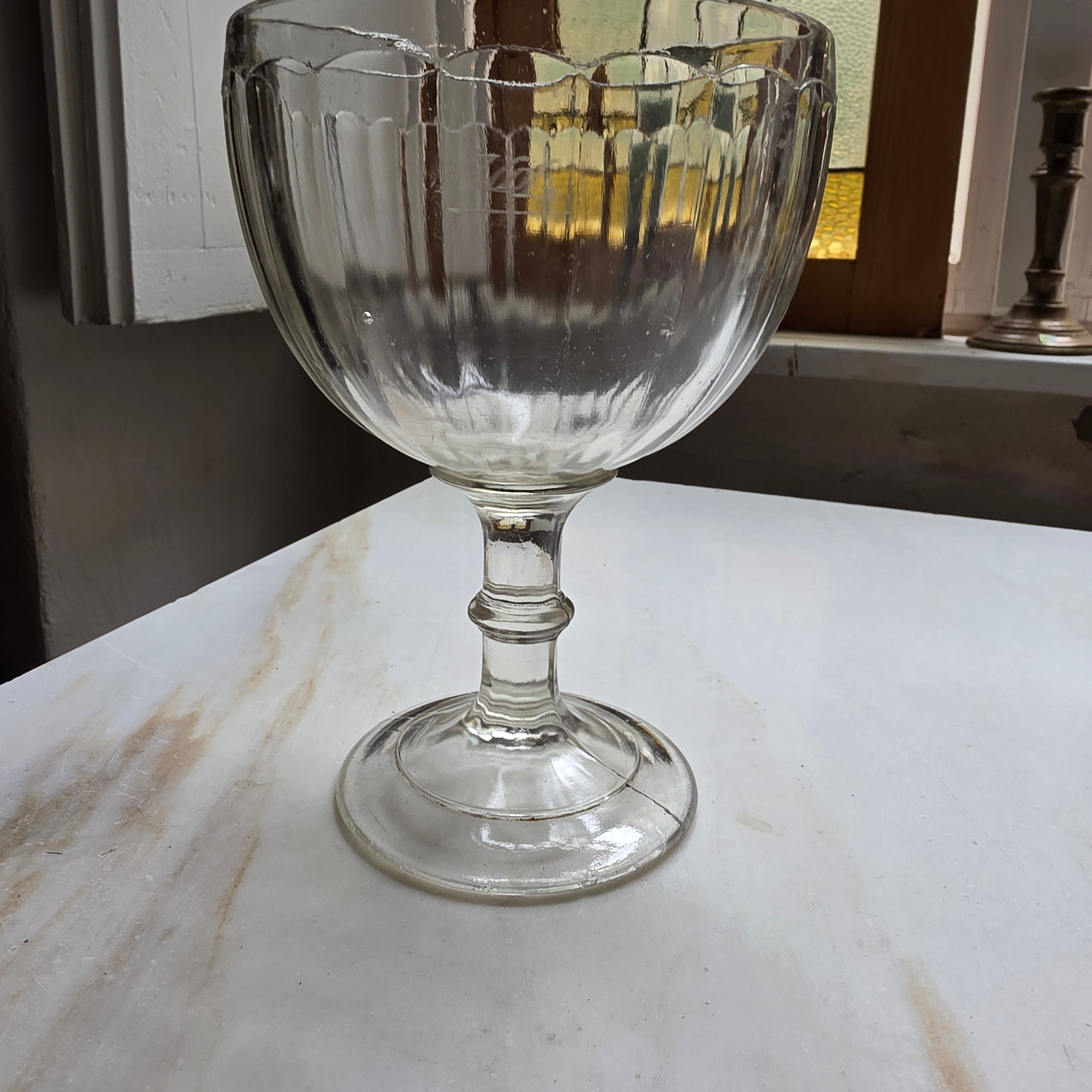 Altes 40er Jahre Glas groß oder auch Bonbonschale Vintage
