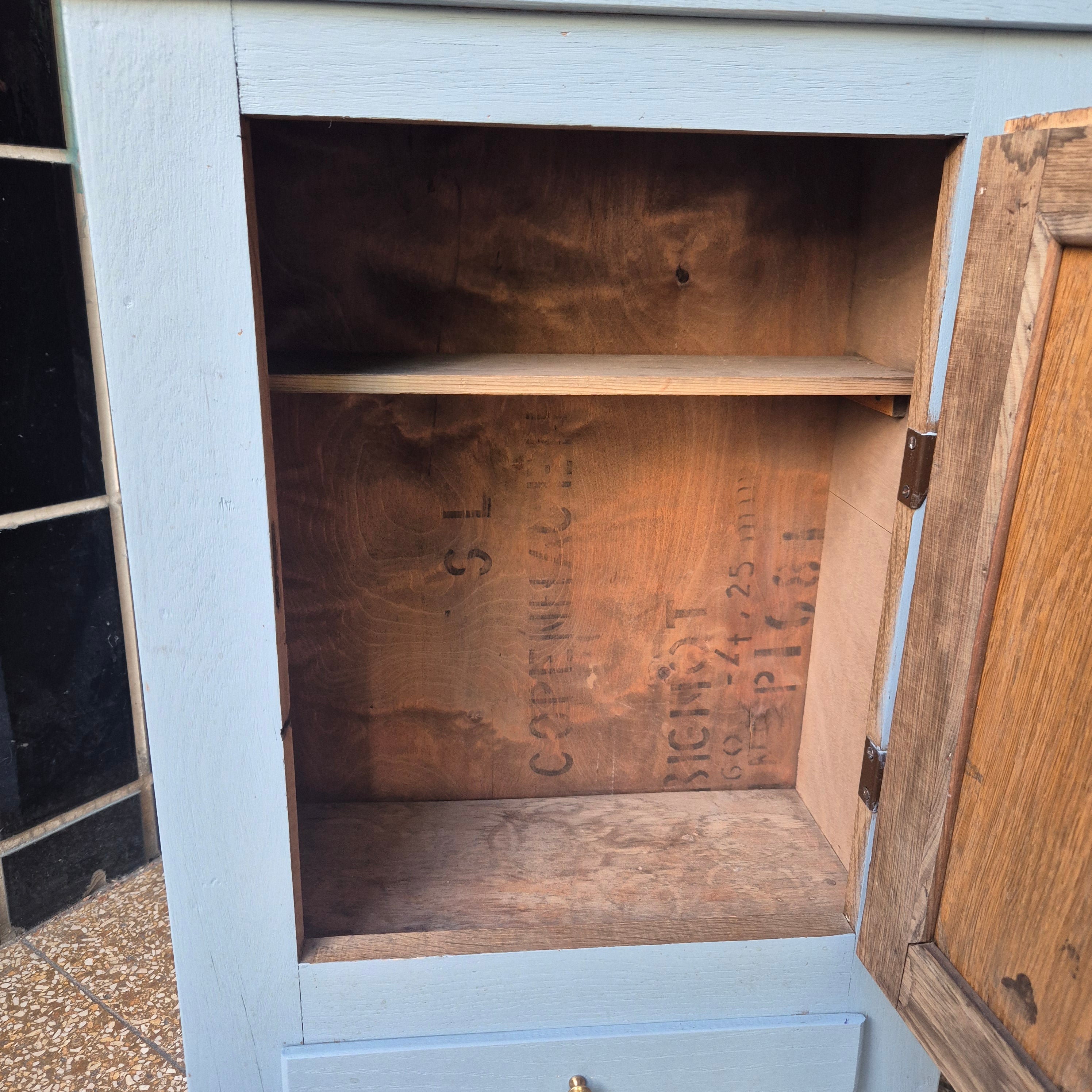 Antiker Wandschrank - Hängeschrank - rustikal Landhaus
