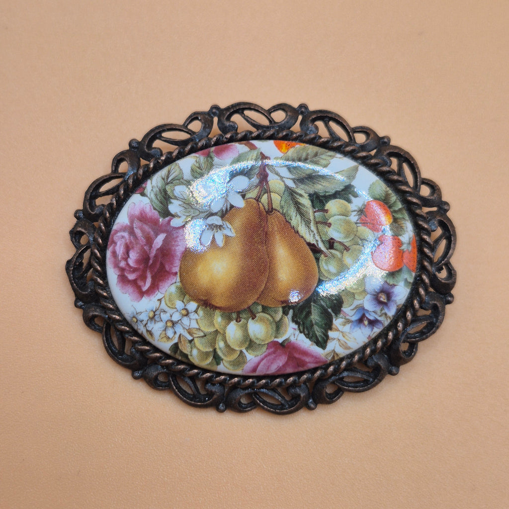 Vintage Brosche mit Birnenmotiv