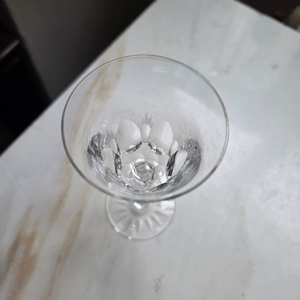 Elegantes Vintage-Likörglas aus geschliffenem Kristall – Facettierter Stiel & Sternboden