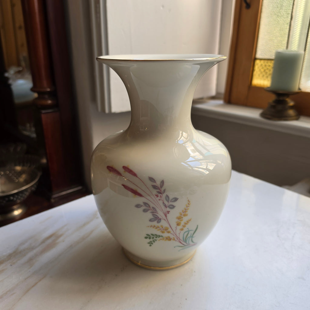 Vintage Porzellanvase Alka Bavaria – Zartes Blumendekor mit Goldrand