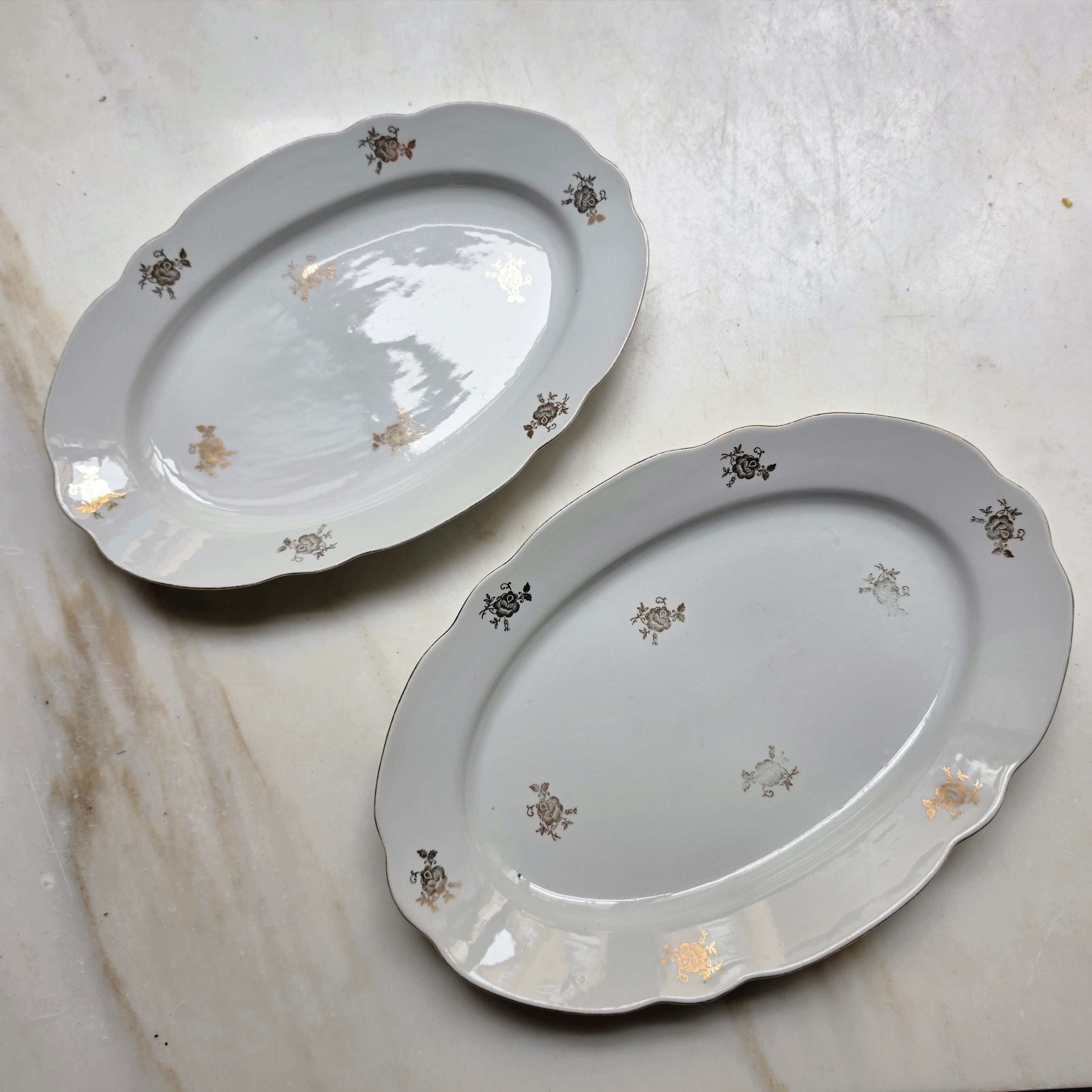 Vintage Porzellan Servierplatten – Reinecke Eisenberg - Weiß mit Golddekor