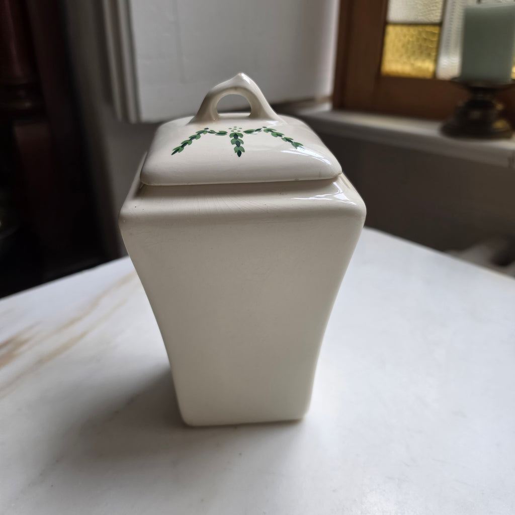 Antike Vorratsdose „Nudeln“ – Keramik im Landhaus-stil mit handbemaltem Blumendekor & Schleife