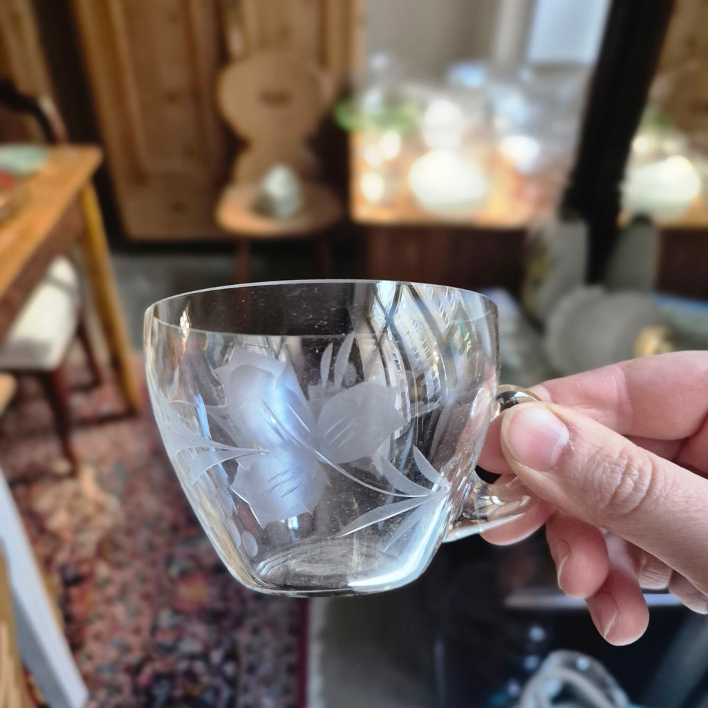 7x Vintage Teegläser mit geschliffenem Motiv