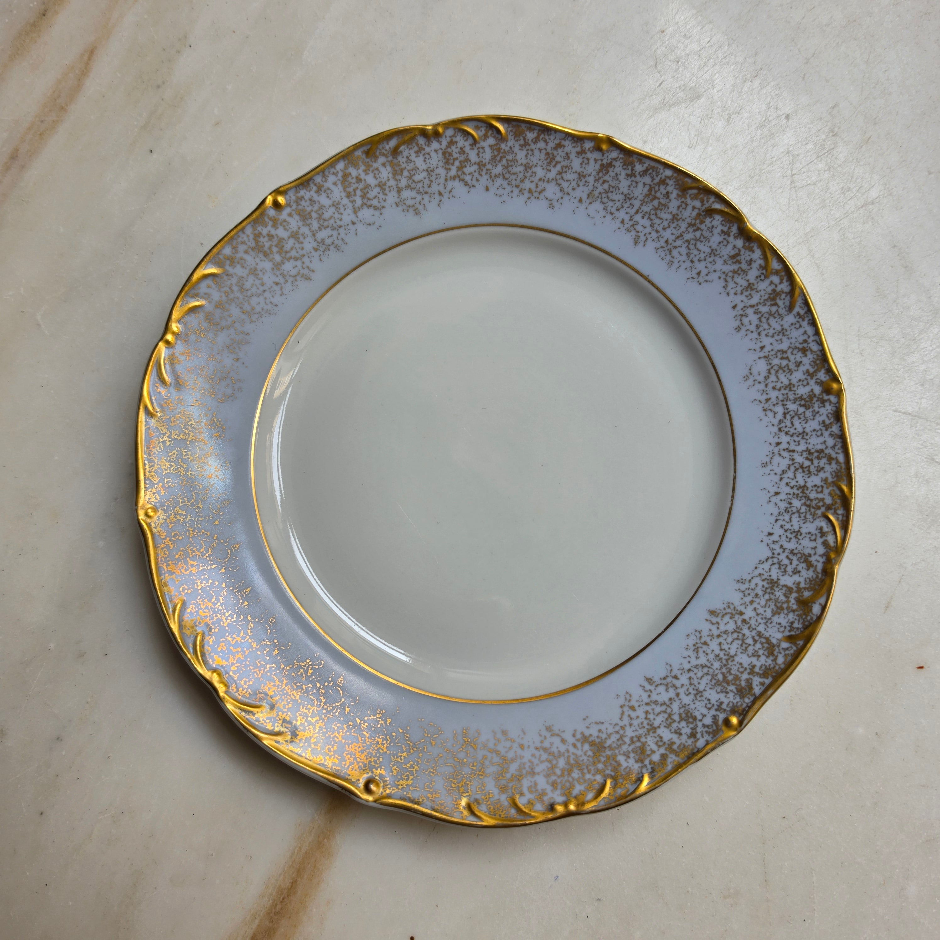 Prachtvolles 3-teiliges Schierholz Plaue Porzellan-Gedeck – Gold-Staub auf Hellblau – Vintage