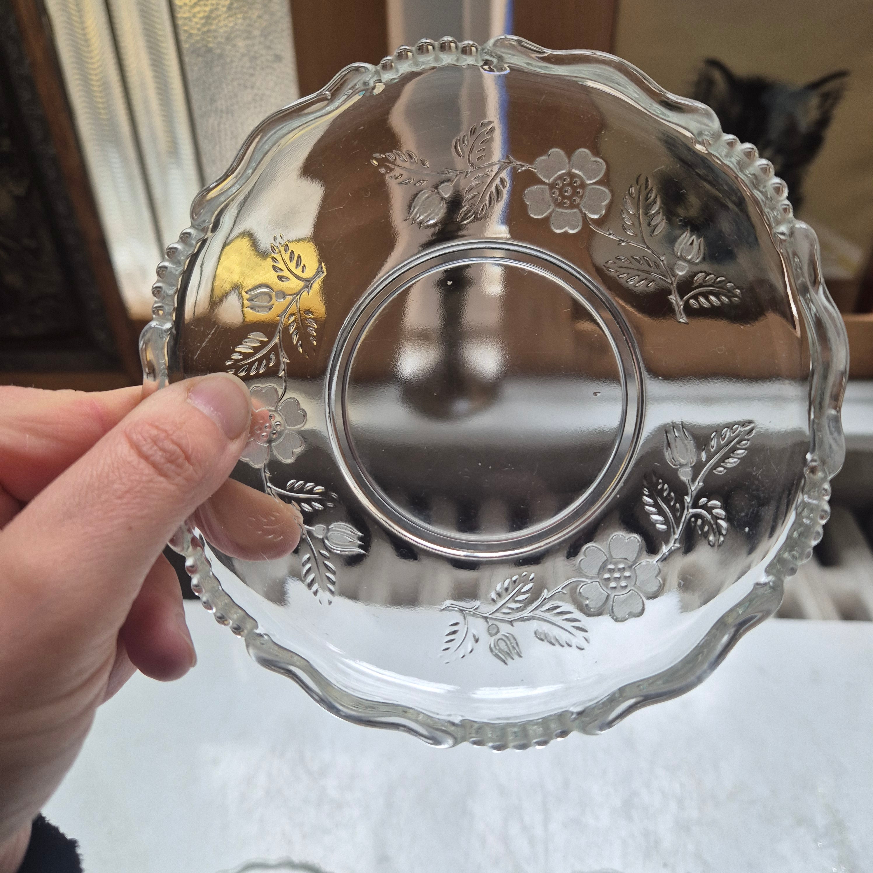 5x Vintage Glas oder Bleikristall Schalen Kuchen Teller Blumenmuster