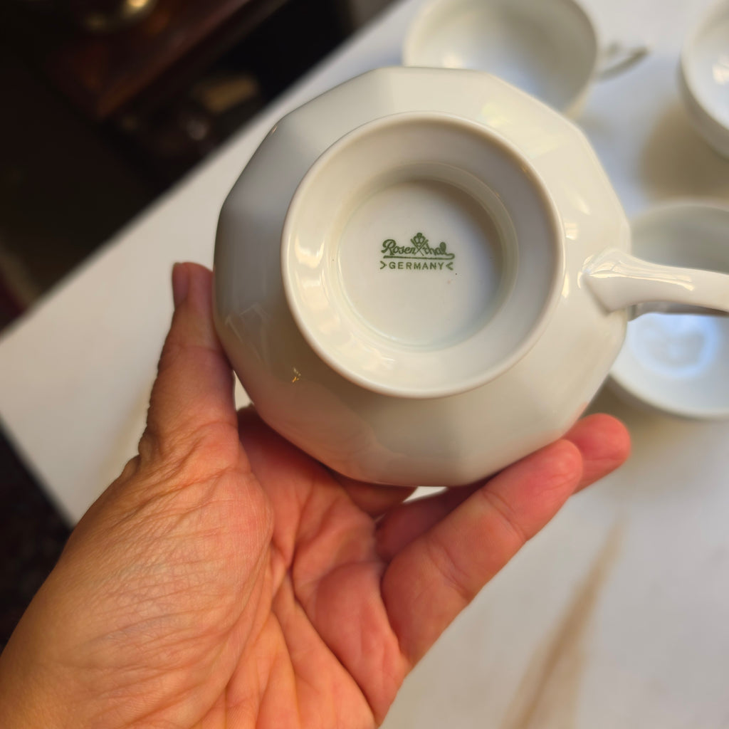 Vintage Rosenthal Porzellan Tassen Set (5-teilig) – Weißes Geschirr mit Relief-Standfuß & elegantem Henkel