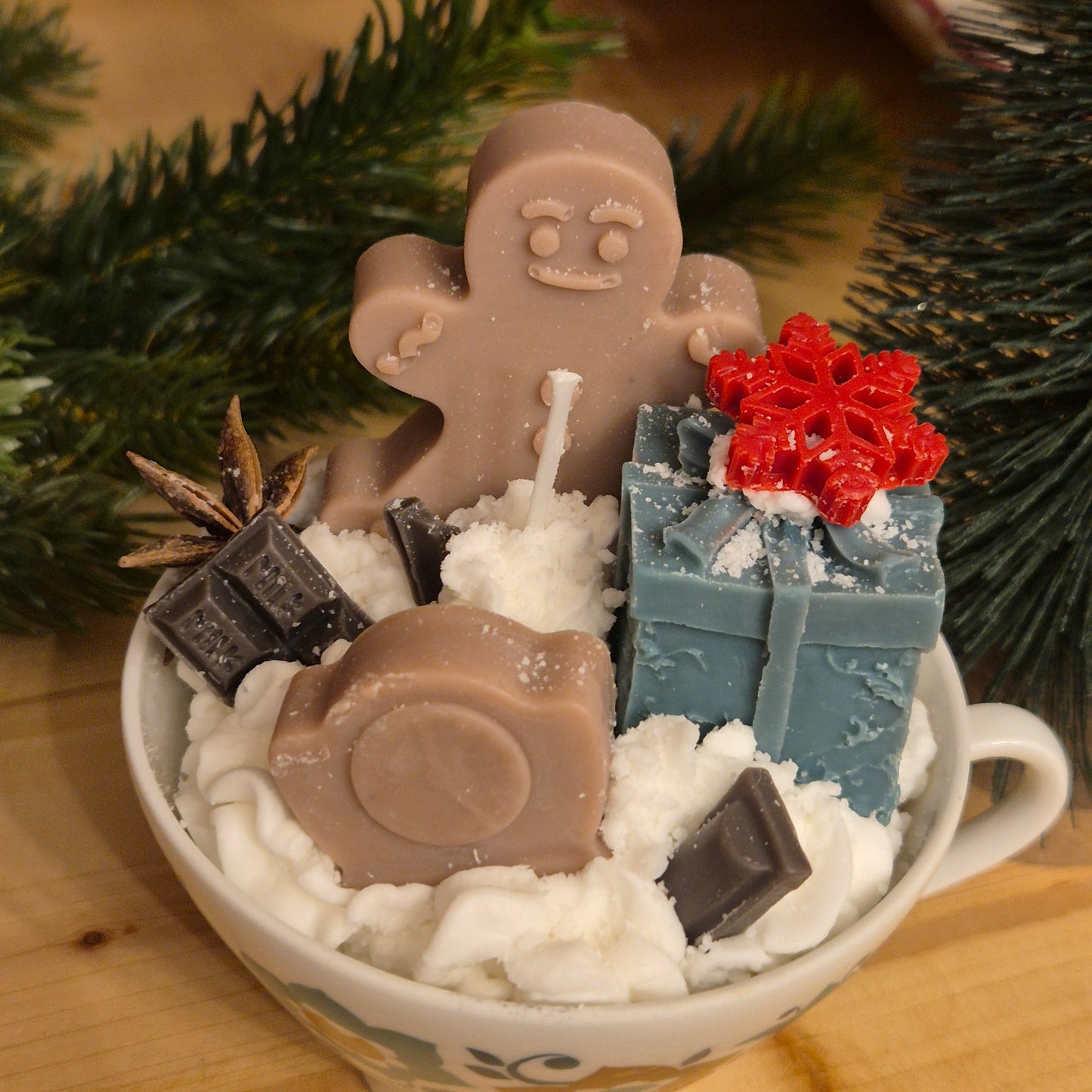 Handgemachte Sojawachskerze Weihnachtesgeschenk Sahne Lebkuchen Dessert in Antiker Porzellan Tasse Lettin DDR