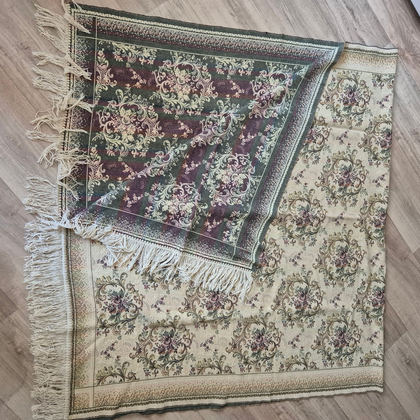 Alter Vintage Sofa Überwurf mit Fransen 133x240cm Gobelin Stil