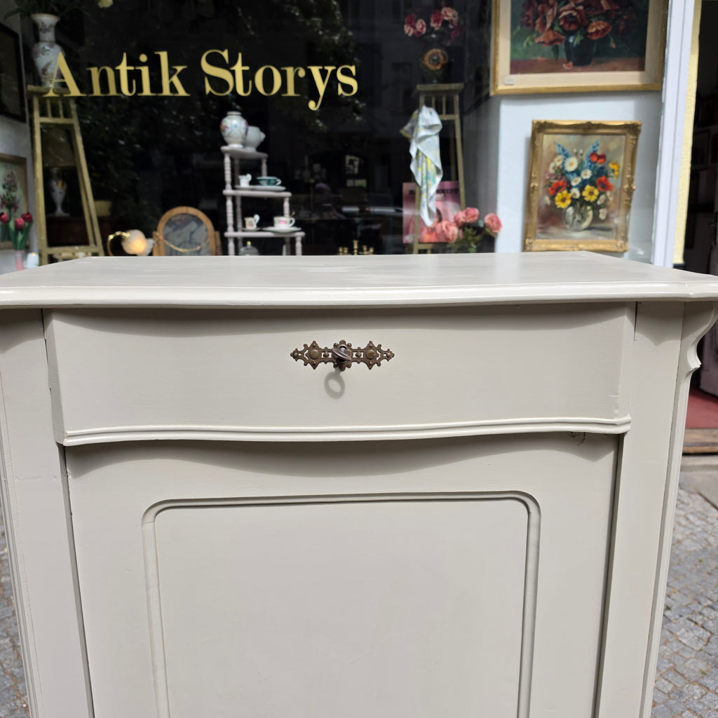 Antikes Gründerzeit-Vertiko um 1890 – Graubeige - Shabby Chic