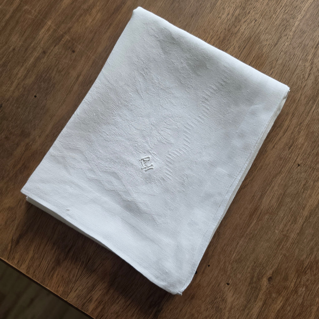 Klassische Damast-Tischdecke aus Halbleinen/Baumwolle mit Monogramm-Stickerei „EZ“ - 68x71cm