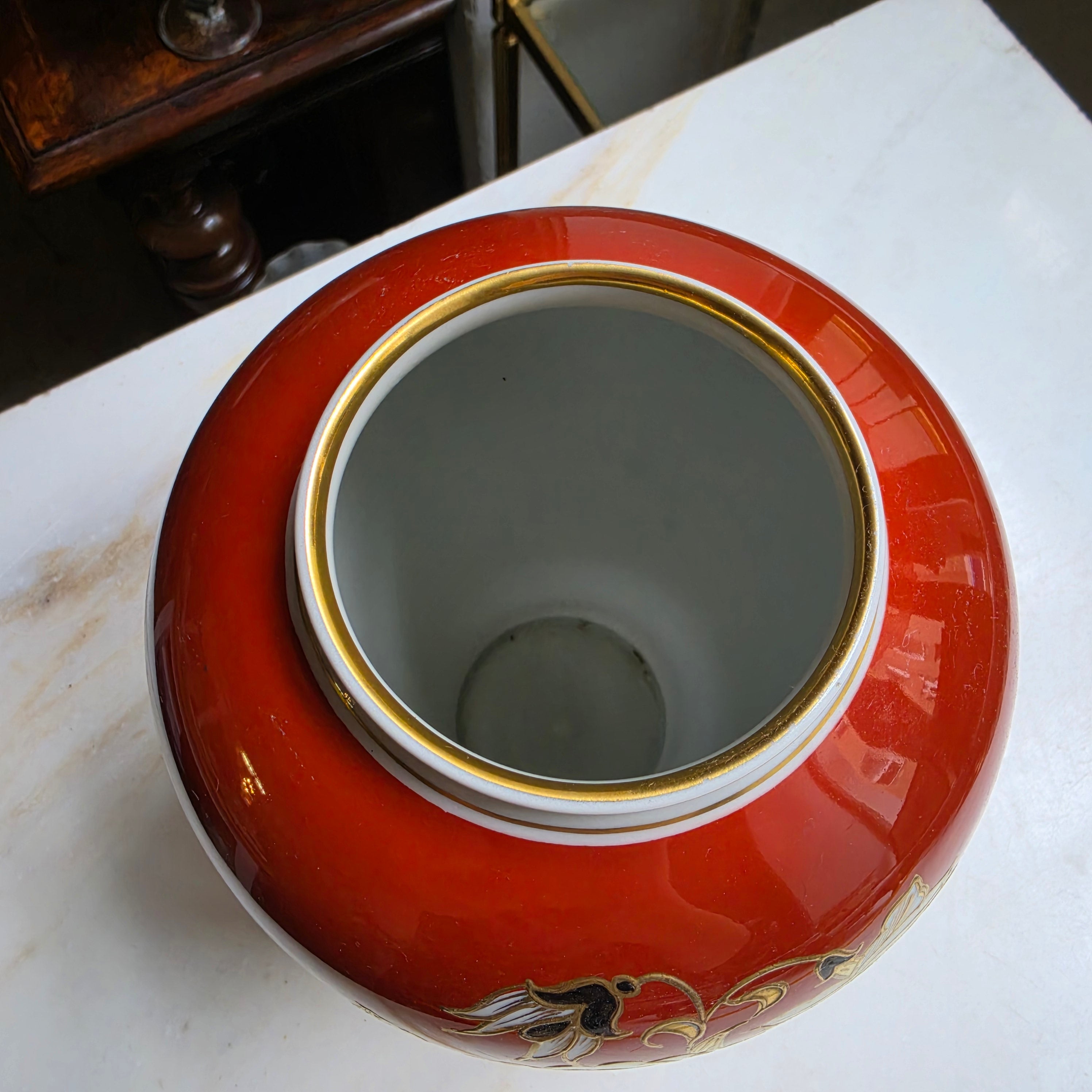 Edle Vintage Porzellan-Vase von Wallendorf – Goldrelief & Handgemalt (DDR)
