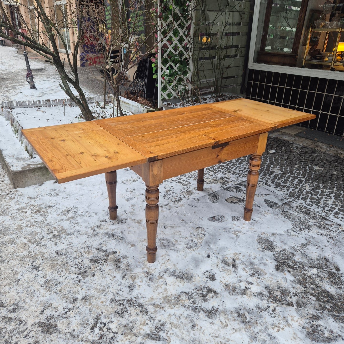 Antiker Gründerzeit Tisch - ausziehbar mit gedrechselten Füßen & Schublade