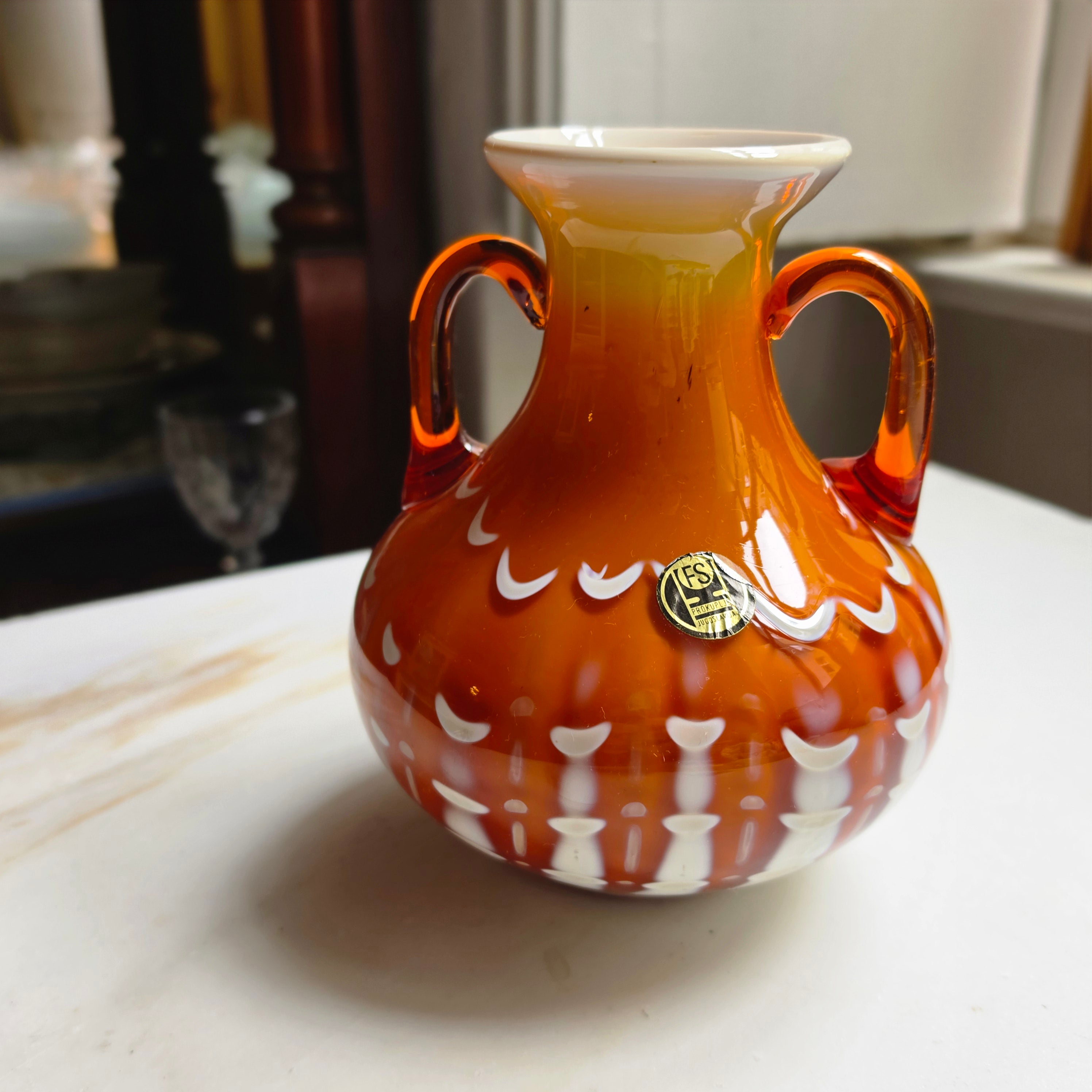 Vintage Kunstglas Henkelvase – FS Prokuplje – Jugoslawien 70er Jahre