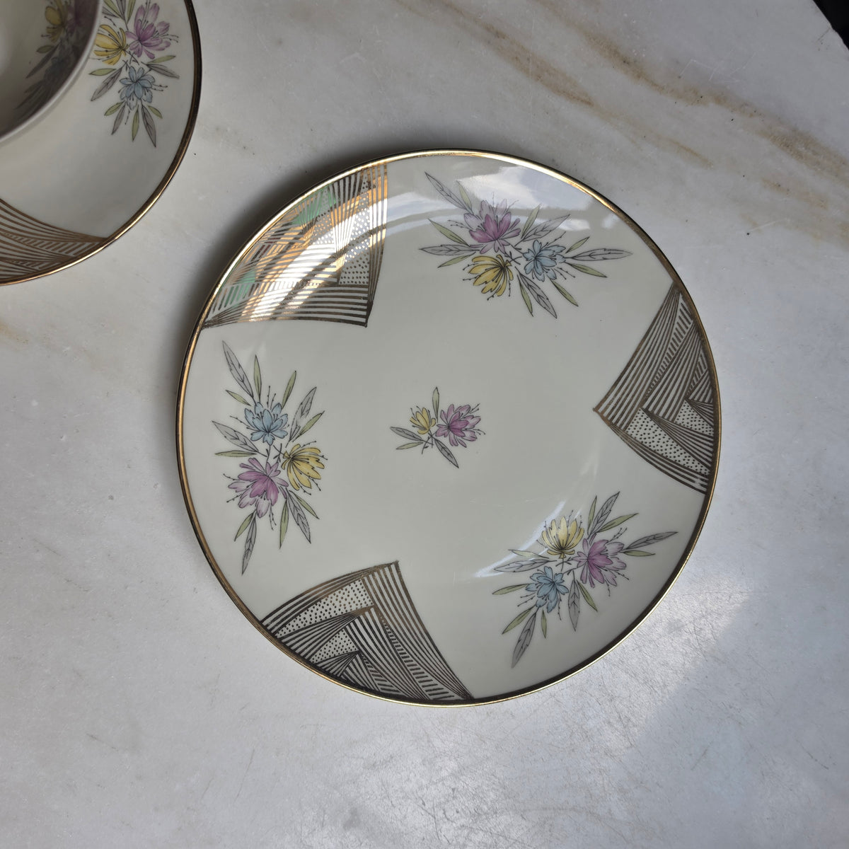 Vintage Winterling Marktleuthen Bavaria Sammeltasse (3-teilig) | Mid-Century Porzellan Gedeck mit Golddekor & Blütendesign