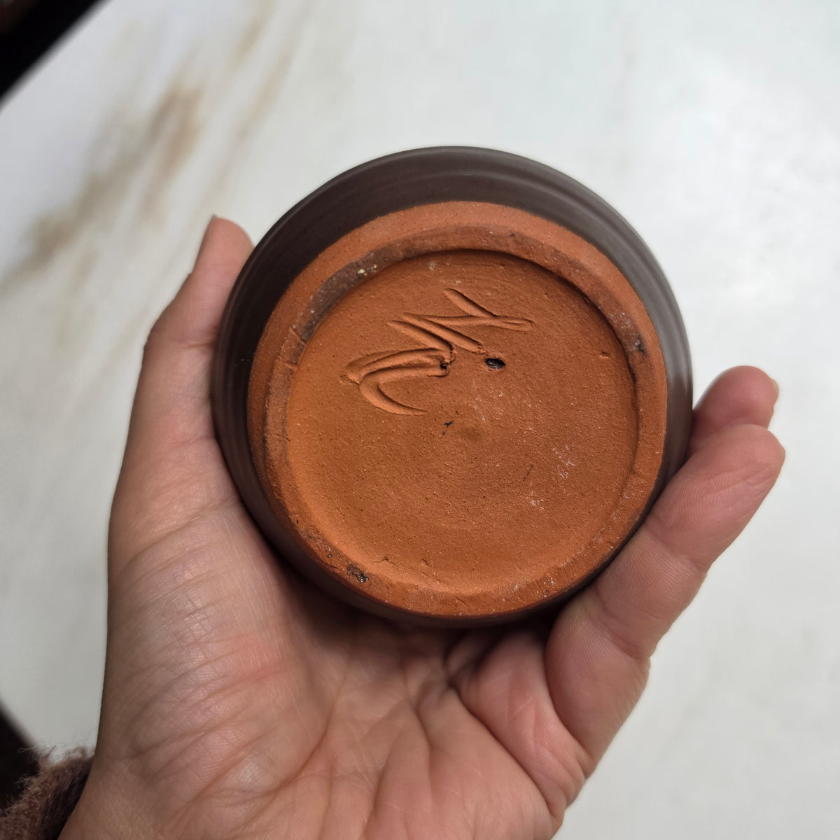 Handgemachte Keramik-Vase - Sake-Karaf (Dunkelbraun)