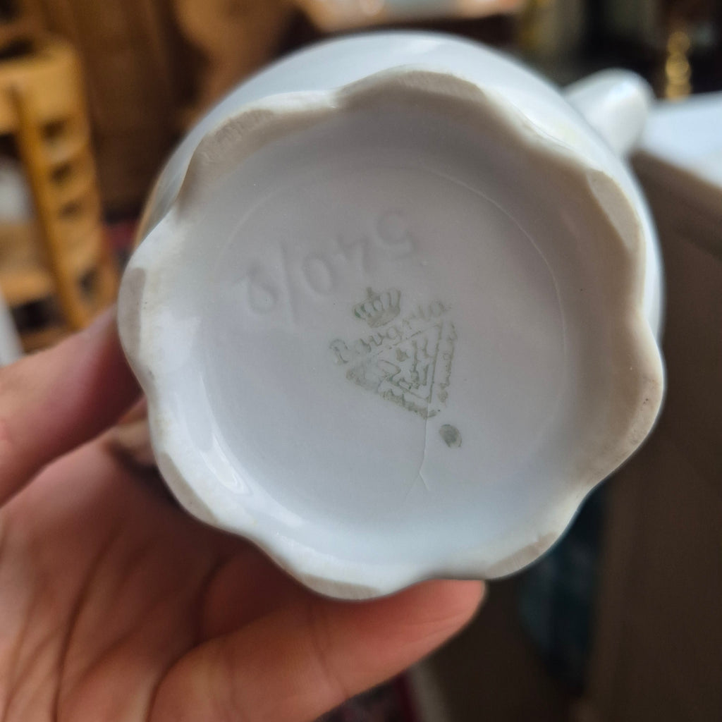 Antikes Handbemaltes Milchkännchen von Bavaria