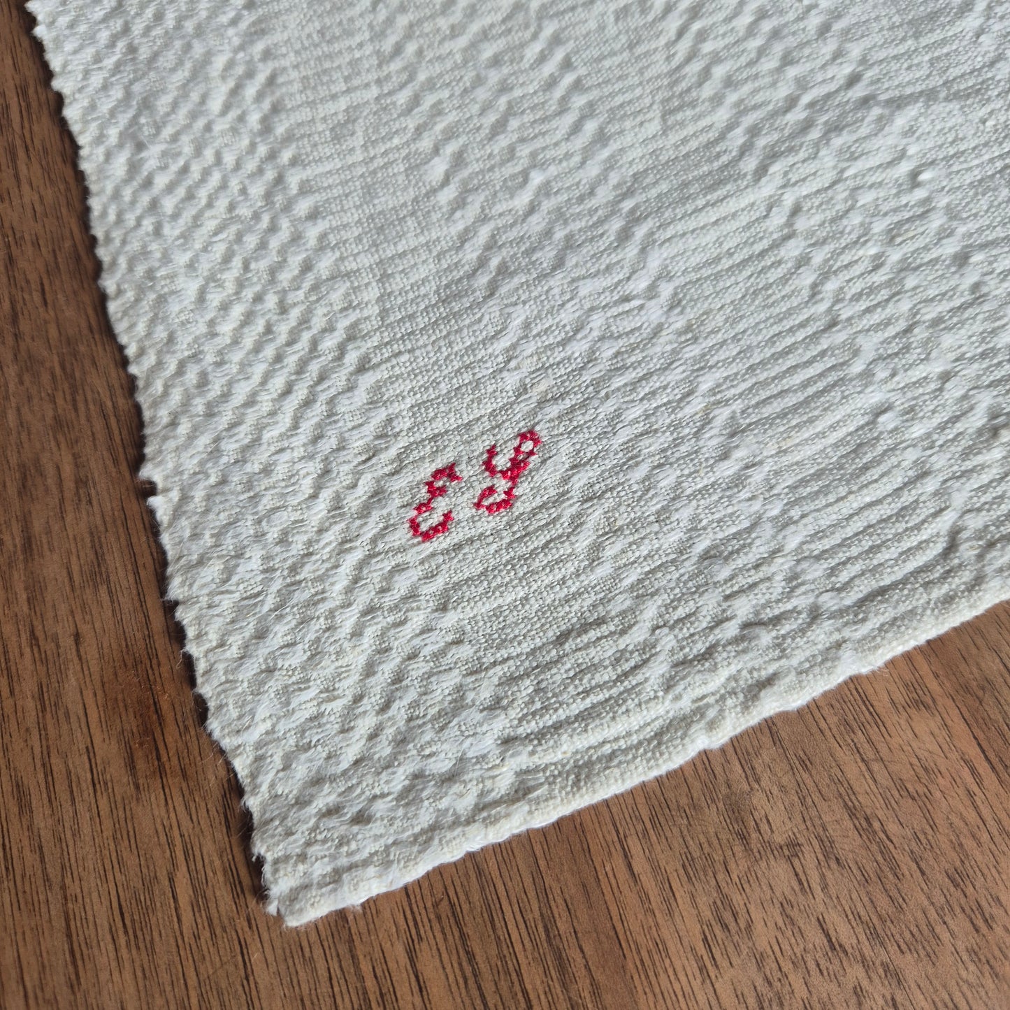 Antikes Jugendstil Küchen-&Geschirrtuch Leinen mit Monogramm E.I. cremeweiß