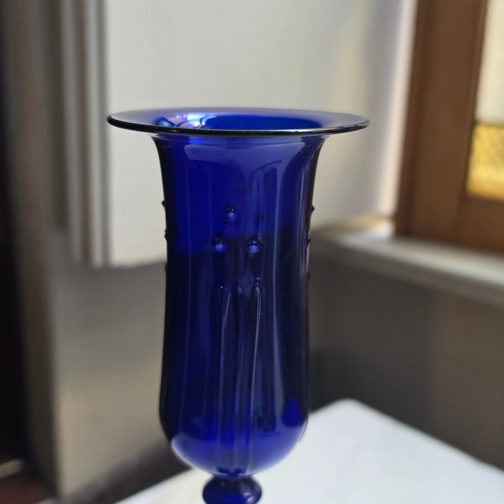 Vintage-Solitärvase - Stielglas in Kobaltblau
