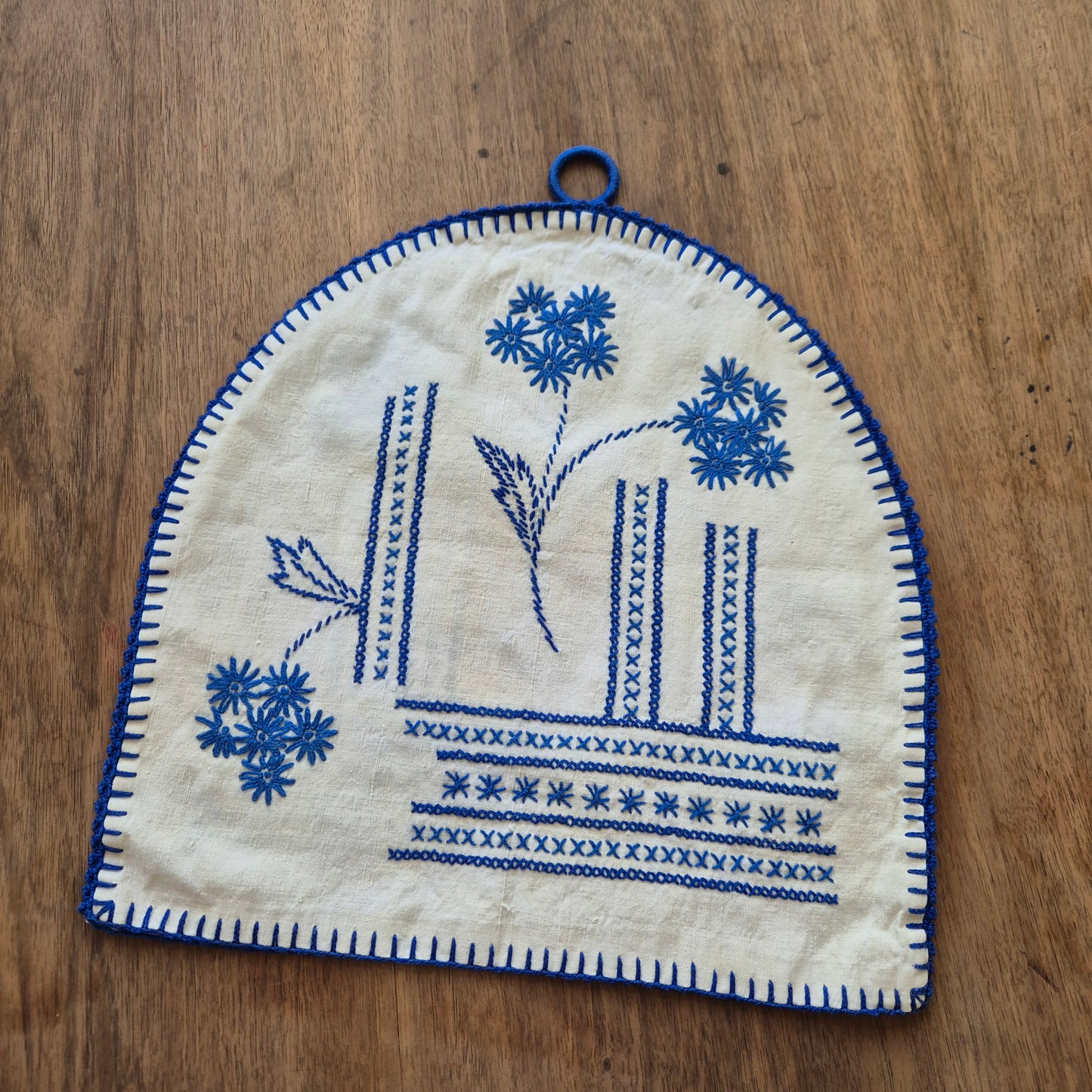 Antike handgemachte Vintage Teehaube Baumwolle/Leinen blau weiß 35x35cm Mini Stockflecken