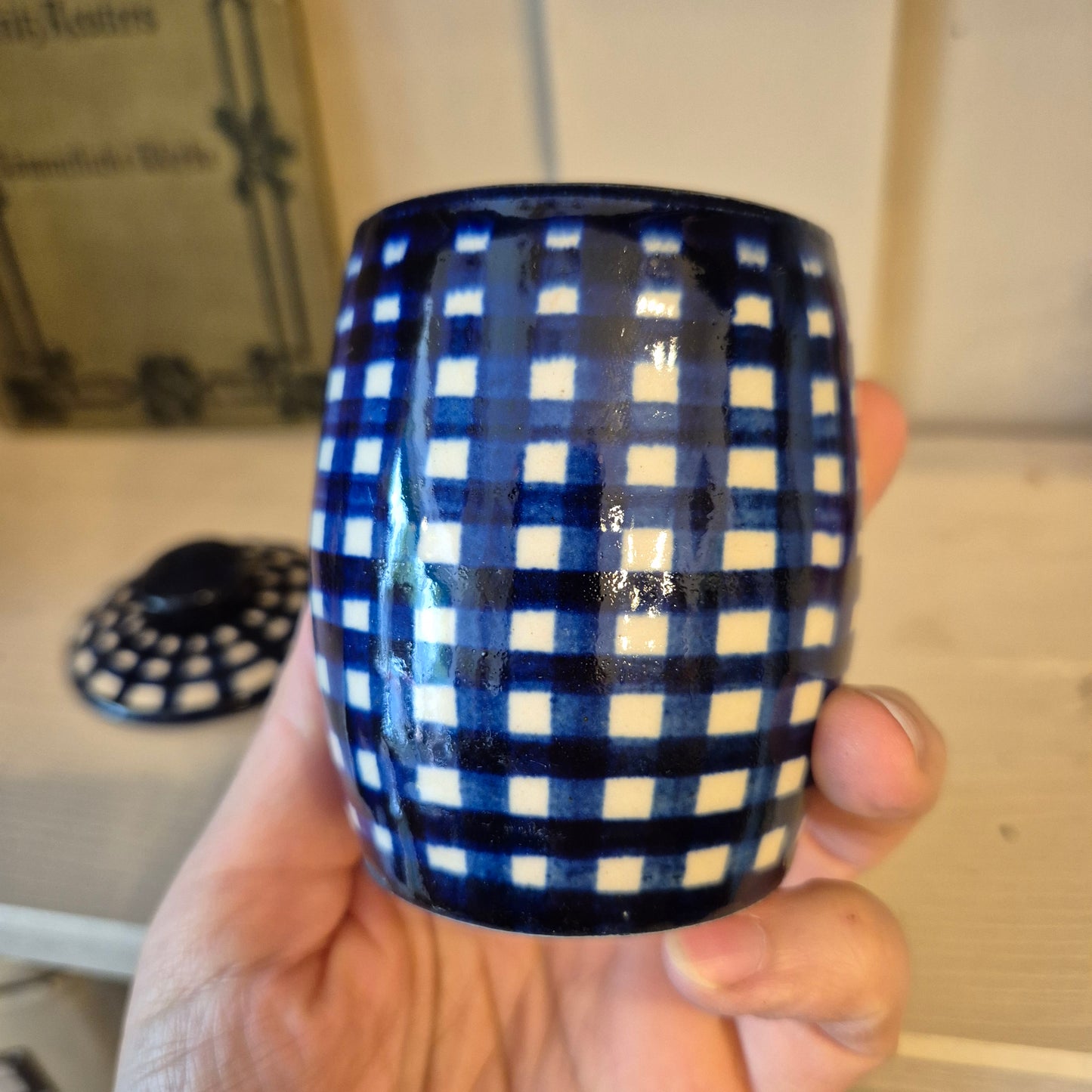 Alte kleine Keramik Gewürzdose mit Deckel mit Aufschrift " Pfeffer" blau weiß