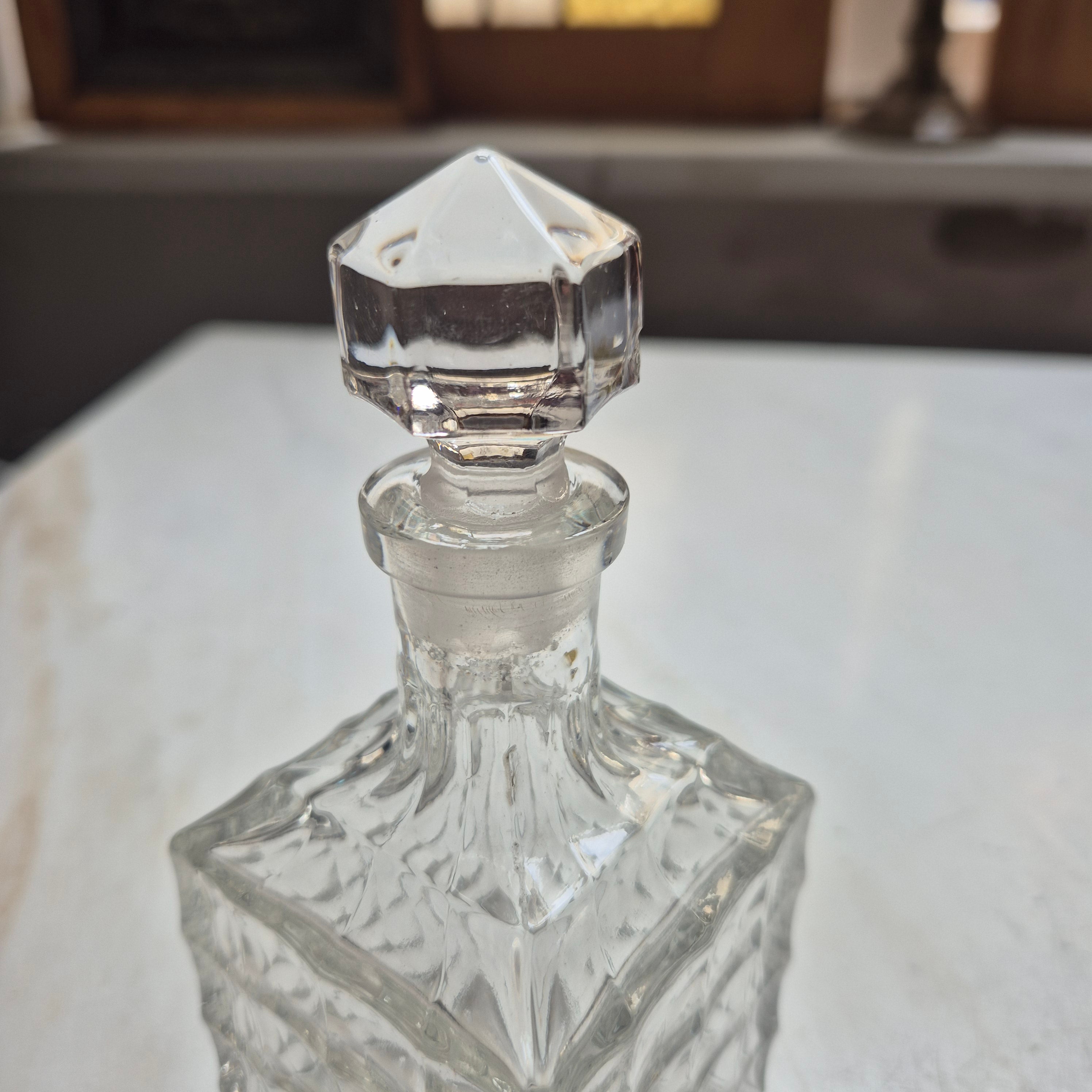 Kleine Vintage Glas Karaffe mit Stopfen