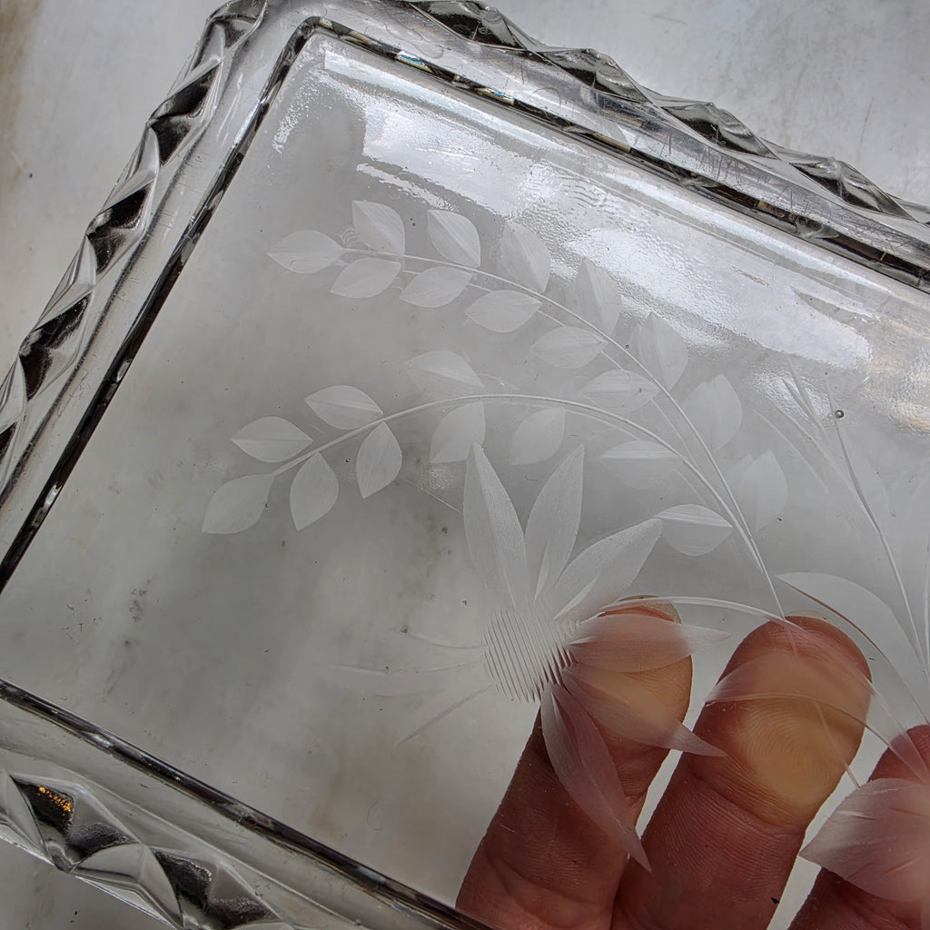 Vintage Glas-Anrichteplatte mit Blumen- & Ähren-Schliff – Längliche Servierschale - Kuchentablett aus Pressglas