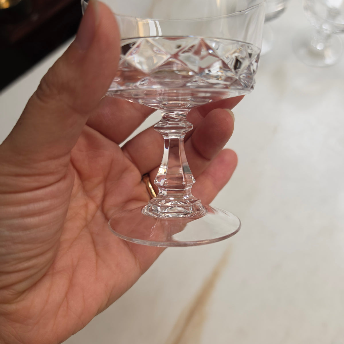 4er-Set Vintage Kristall-Likörgläser - Aperitifgläser mit Diamantschliff & Sechskant-Stiel