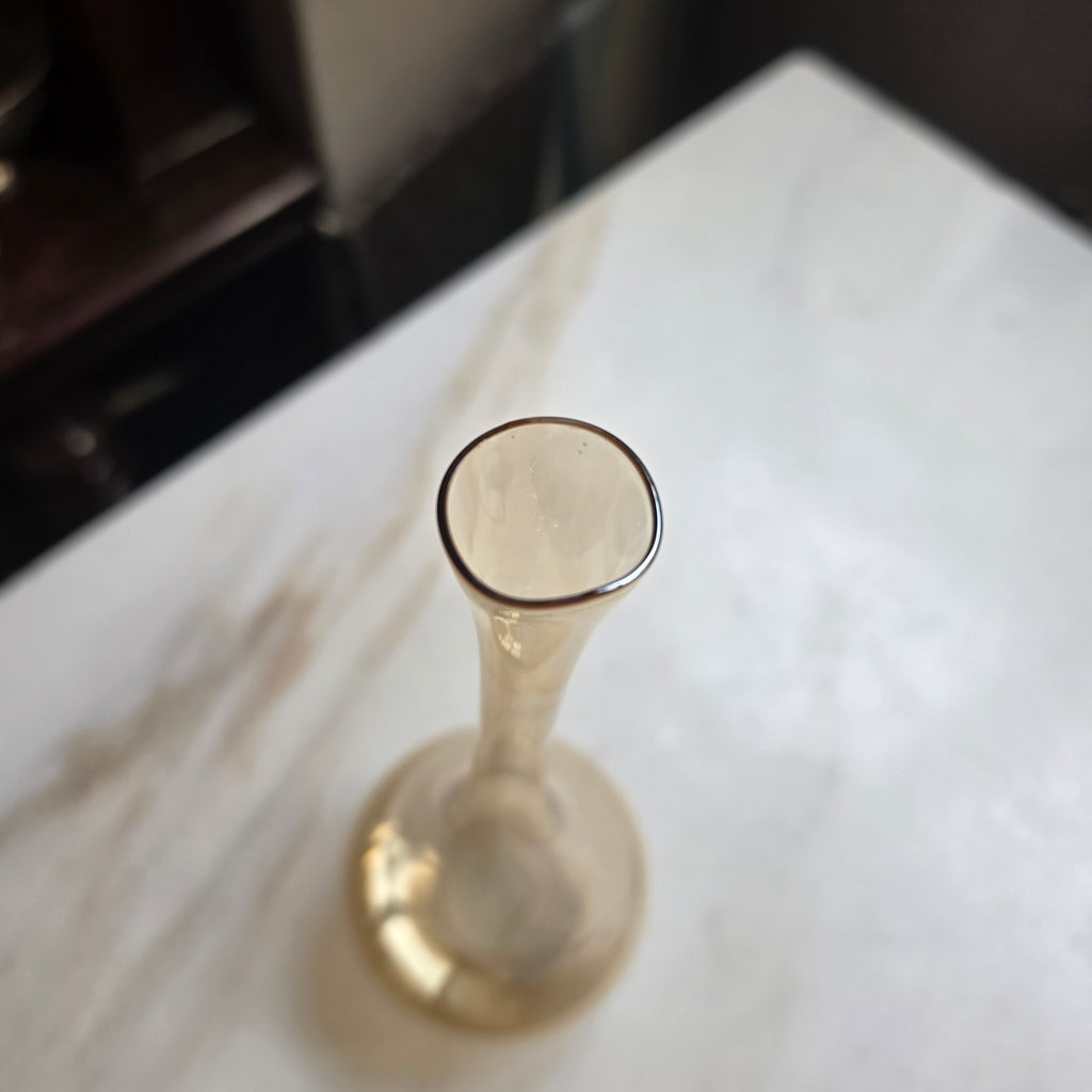 Elegante Vintage Solitär-Glasvase – Bernstein / Champagner mit schimmerndem Glanz