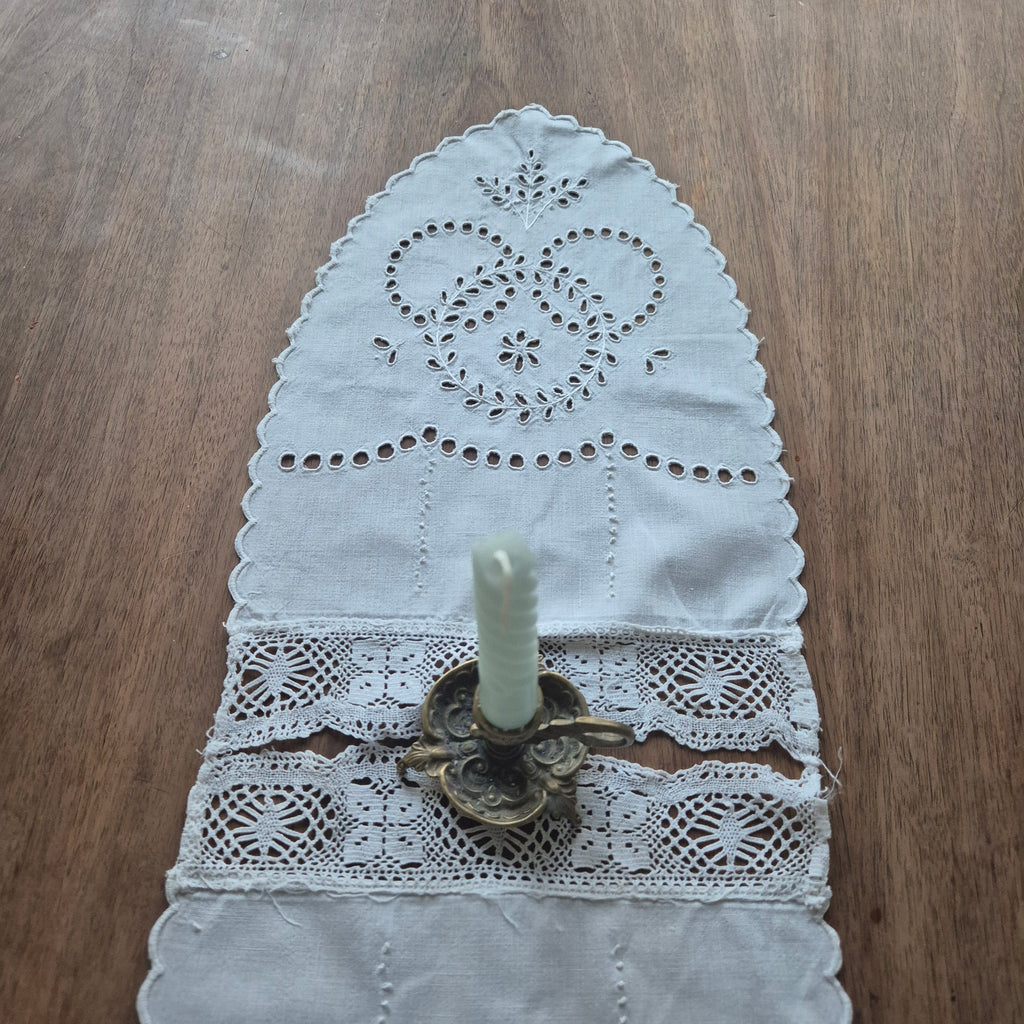 Antikes französisches kleines Deckchen Wimpel weiß Baumwolle 80x26cm
