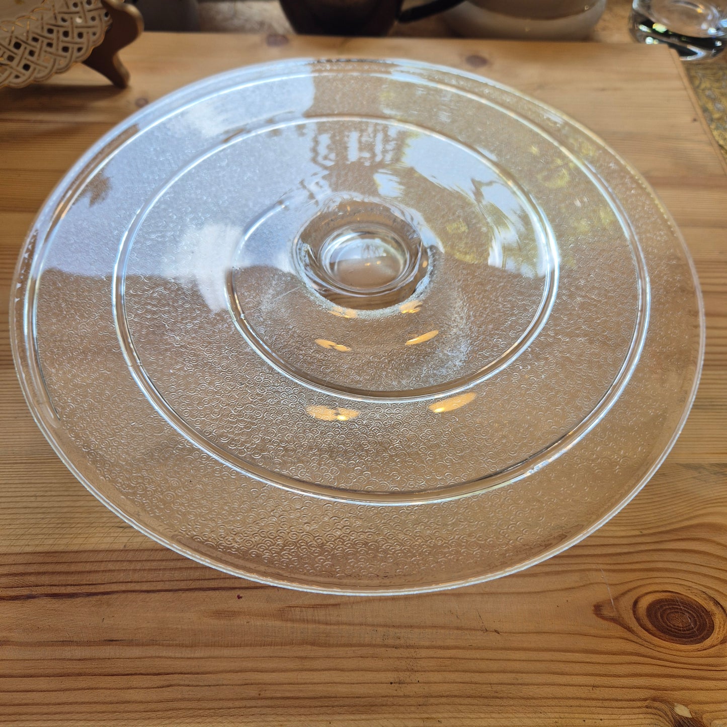 Alte transparente vintage Tortenplatte Ständer auf Fuß stabil Strudel