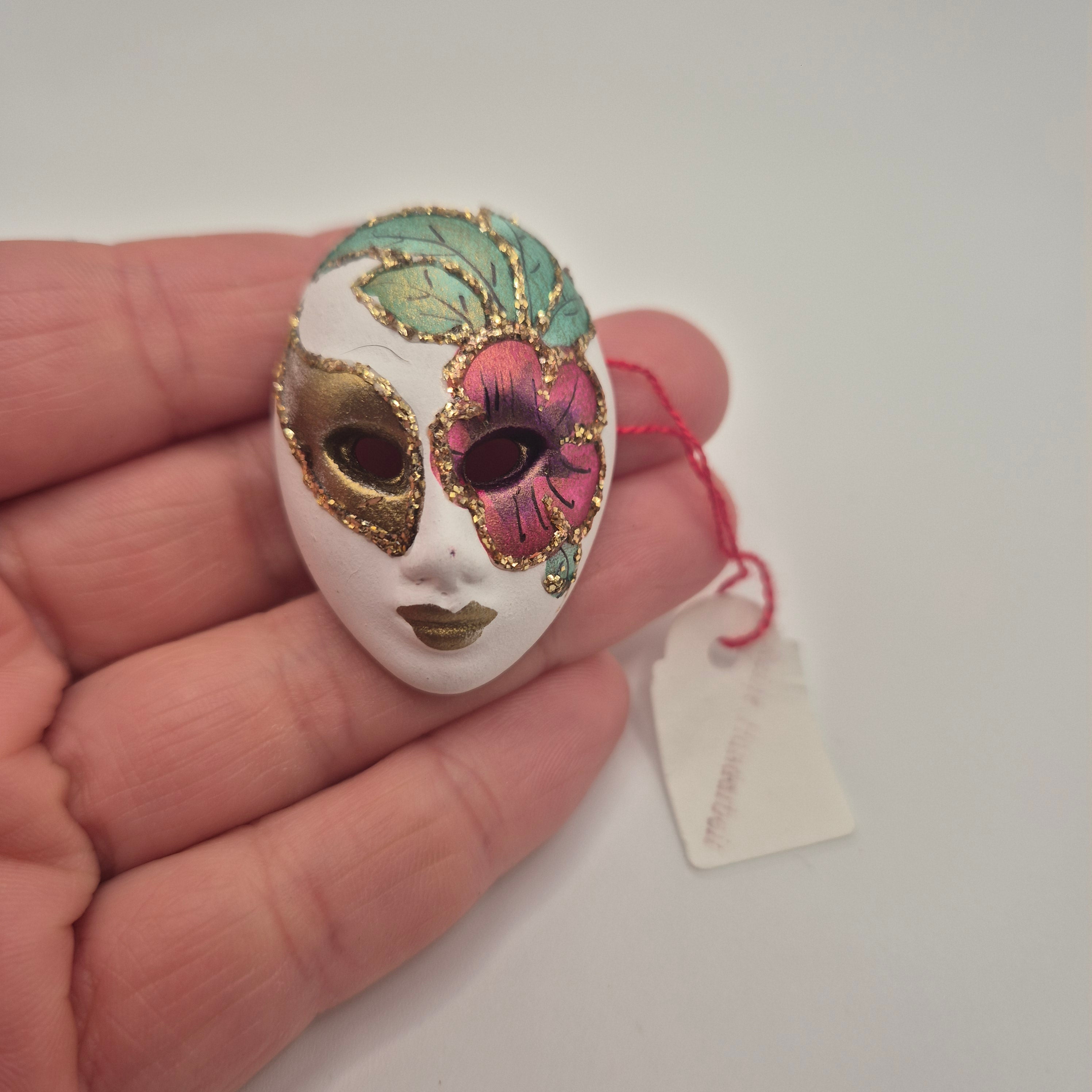 Wunderschöne venezianische Masken-Brosche | Handgemacht | Keramik Unikat