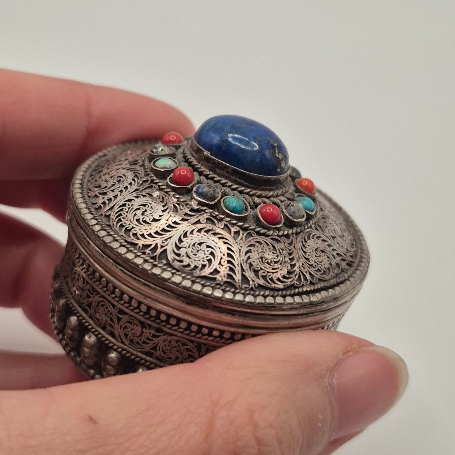 Kleine Vintage Pillendose Schmuckschatulle