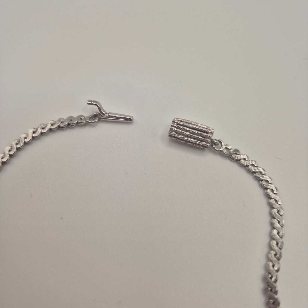 Prachtvolles Vintage-Collier – Smaragdgrüne Eleganz im Royal-Stil
