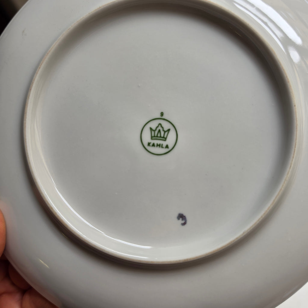 Vintage Kahla Porzellan Sammeltasse mit Perlmutt-Glanz & Rosen-Dekor – 3-teiliges Gedeck - DDR / Mid-Century