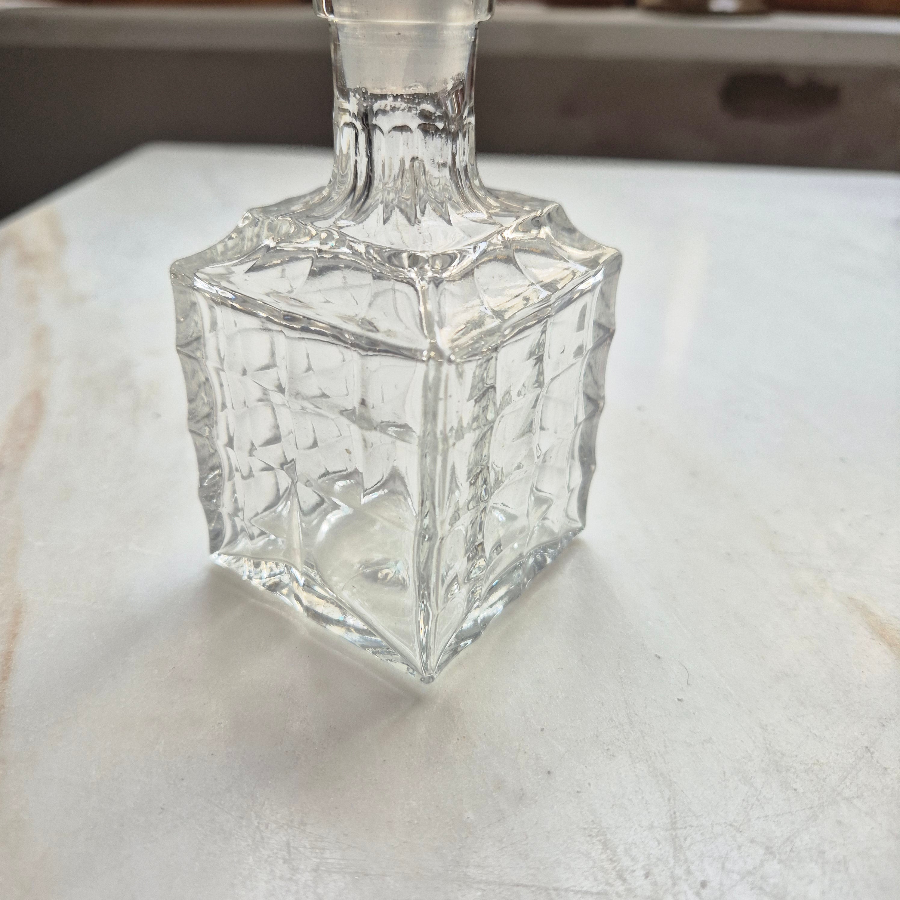 Kleine Vintage Glas Karaffe mit Stopfen