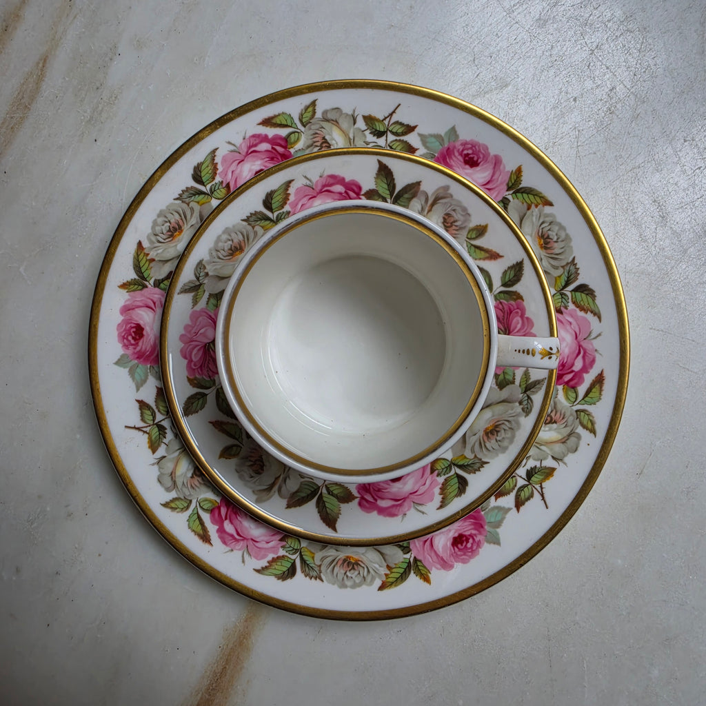 Royal Worcester Fine Bone China England 1969 Royal Garden Kaffee / Tee Sammeltasse mit Kuchenteller Blumenmuster