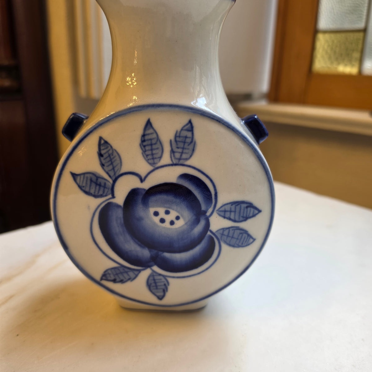 Vintage Gschel Keramik-Vase aus der UdSSR – Handbemaltes Blau-Weiß Porzellan mit Blumenmotiv
