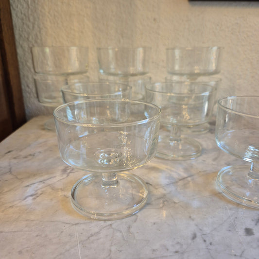 10x wunderschöne Glas Dessertschalen auf Fuß oder Champagner Gläser Vintage