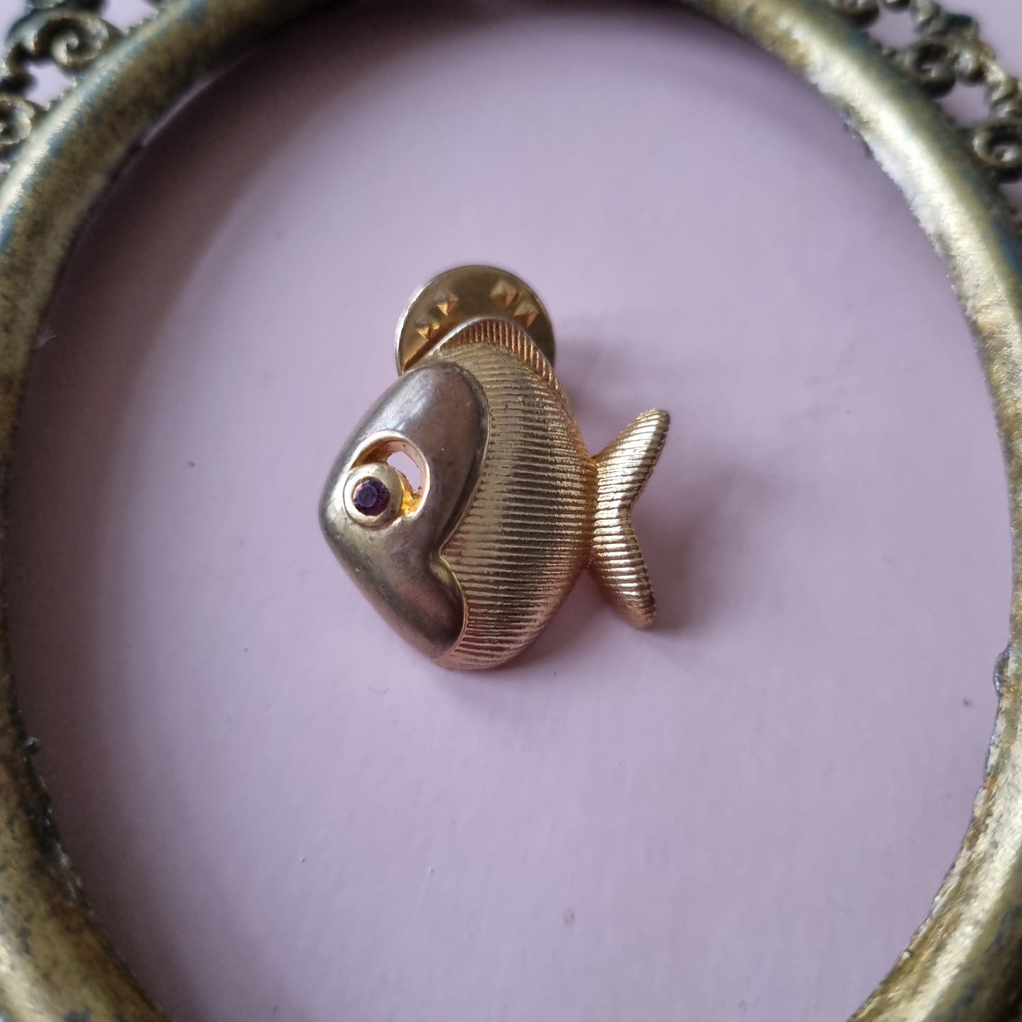 Vintage Pin Anstecker "Fisch" Gold