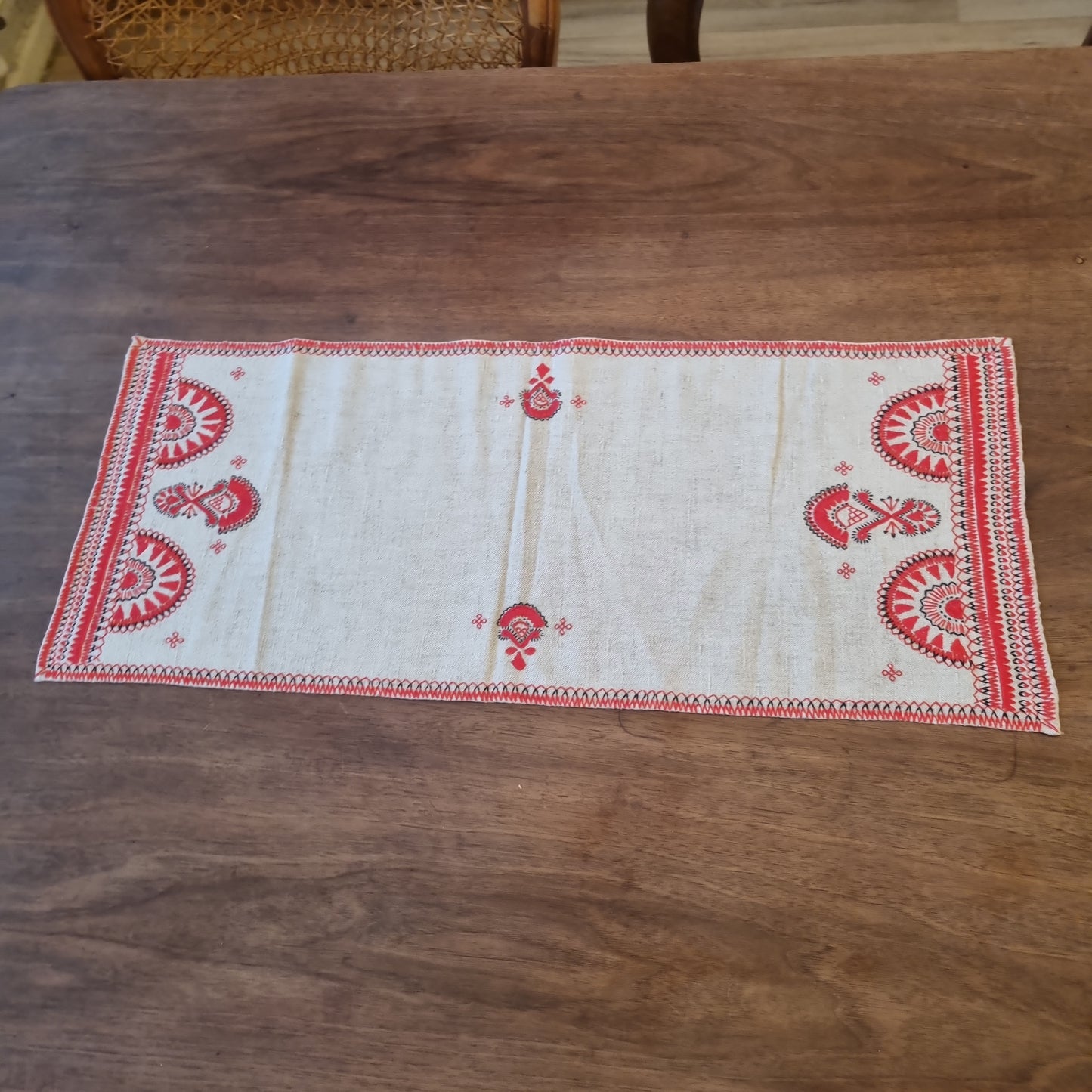 🤍Antike,alte Handgemachte Tischdecke bestickt rot 70x30cm Vintage Landhaus French Tischläufer