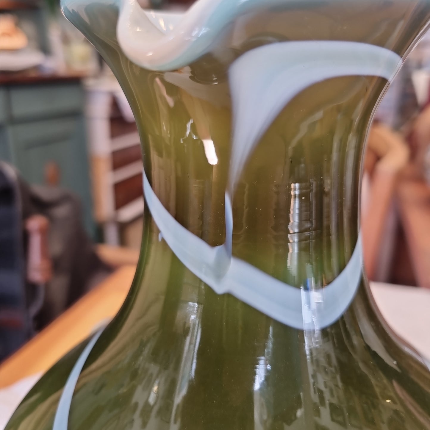 Glas Kunst Vase Krug Prokuplje Jugoslawien Midcentury Grün weiß 60er Jahre