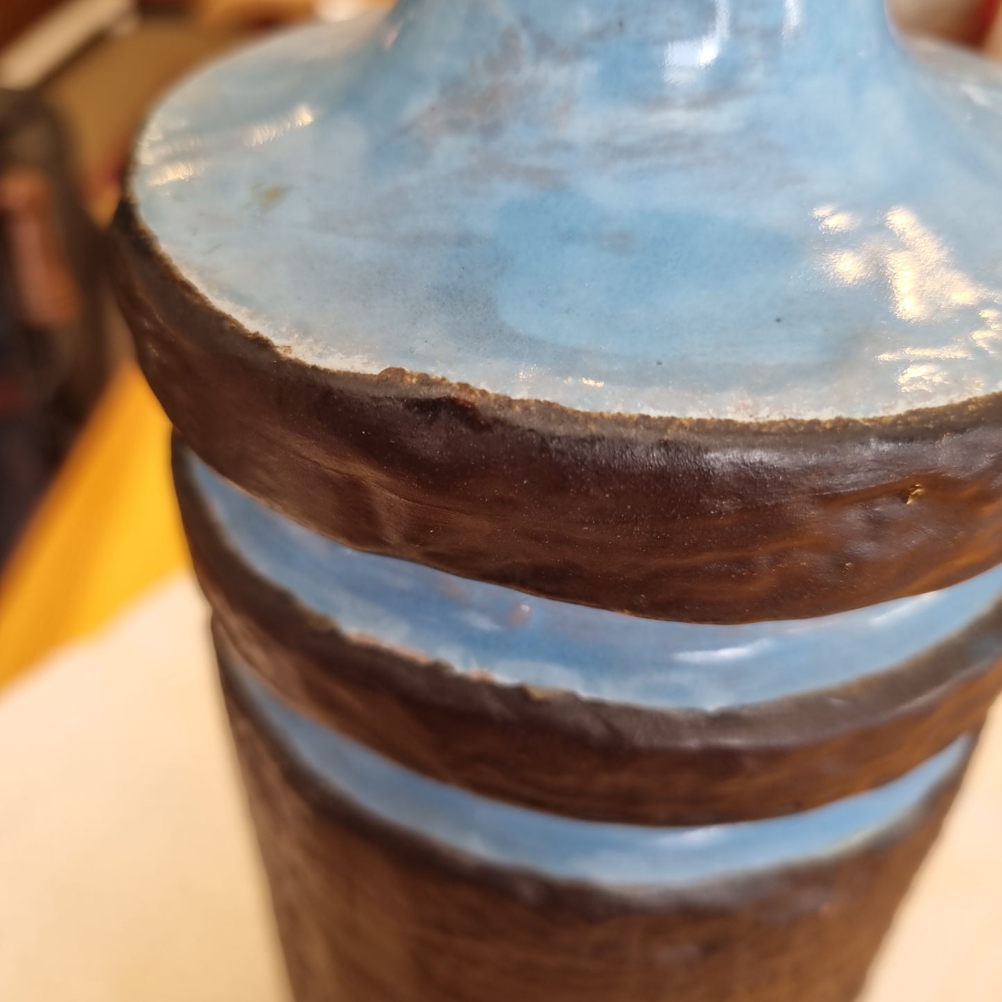 Retro Vase blau schwarz 70er Jahre Vintage Keramik alt und einzigartig