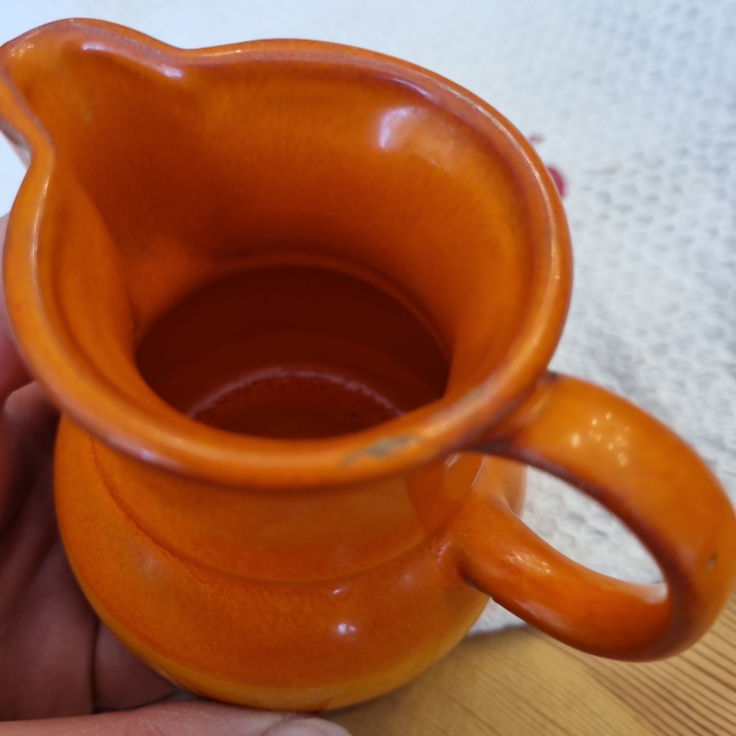 Kleine Retro vintage Milchkanne Krug orange Vase