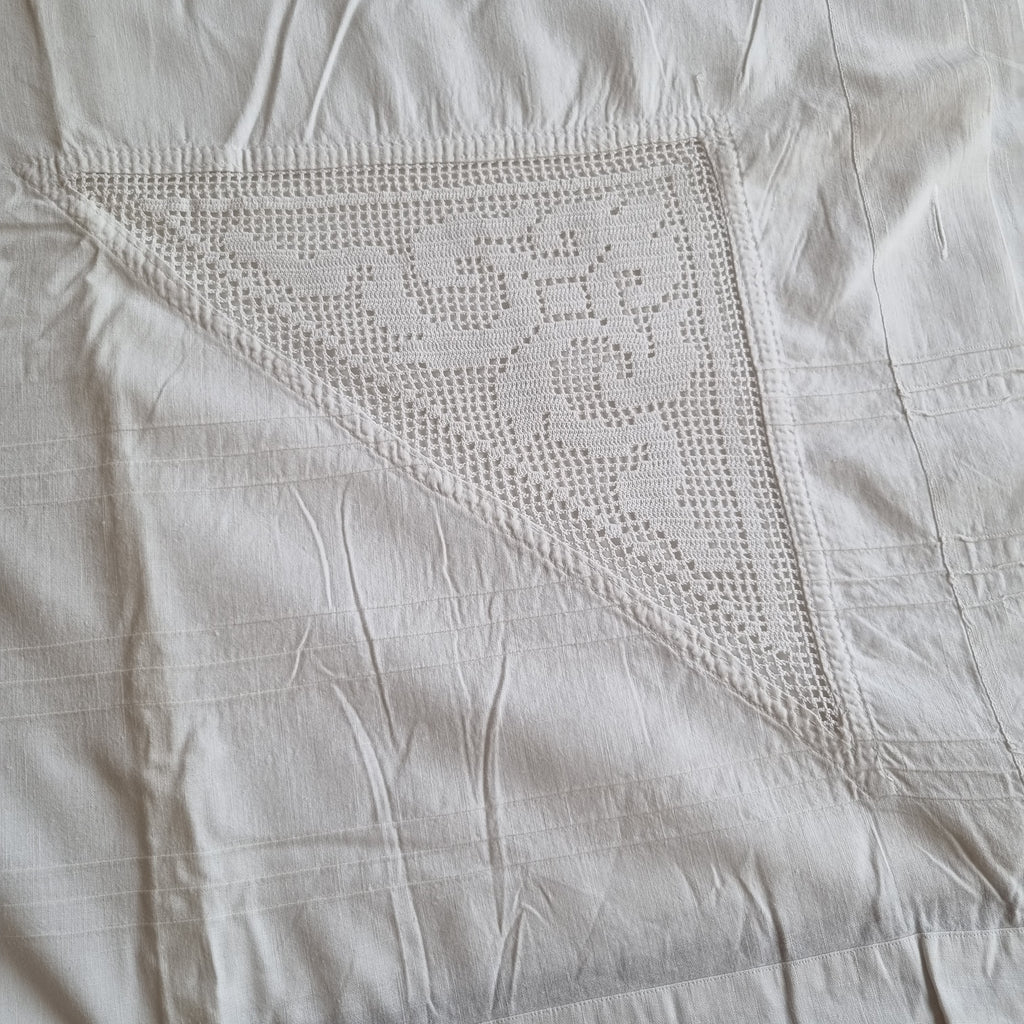 Antikes Bettlaken / Bettüberwurf Baumwolle mit Monogramm K.S. und Spitze 140x230cm weiß ♡