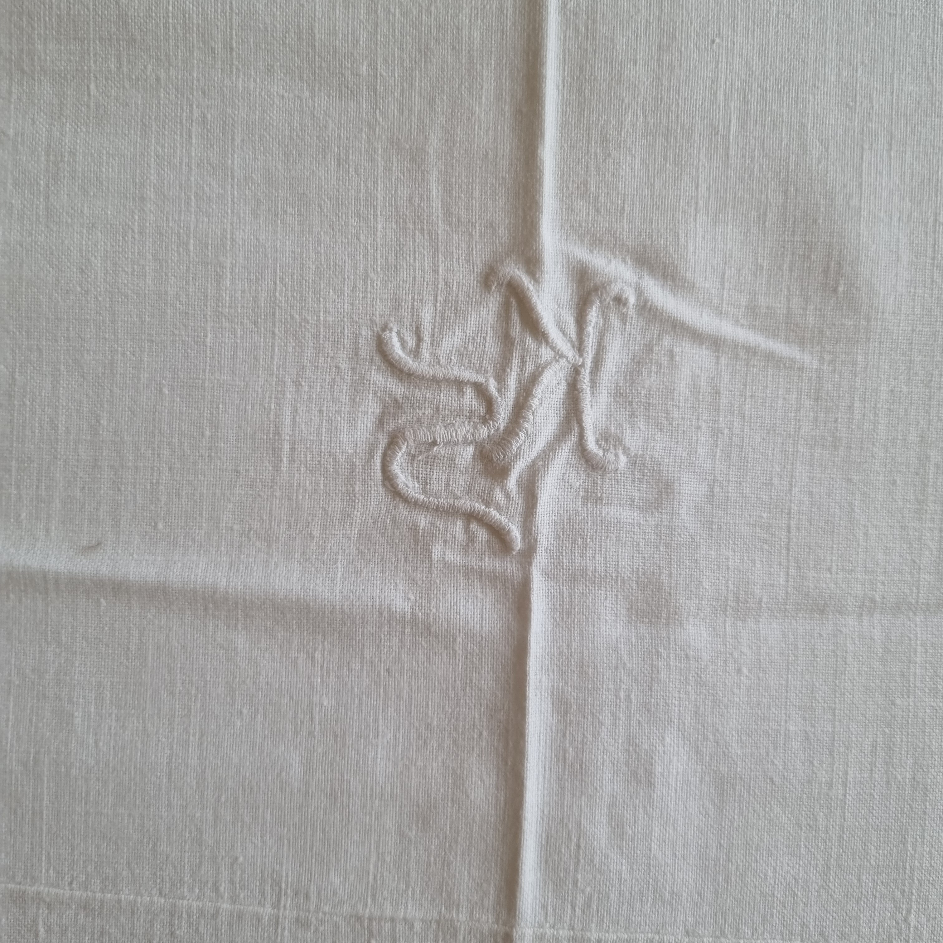 Antikes Bettlaken / Bettüberwurf Baumwolle mit Monogramm K.S. und Spitze 140x230cm weiß ♡