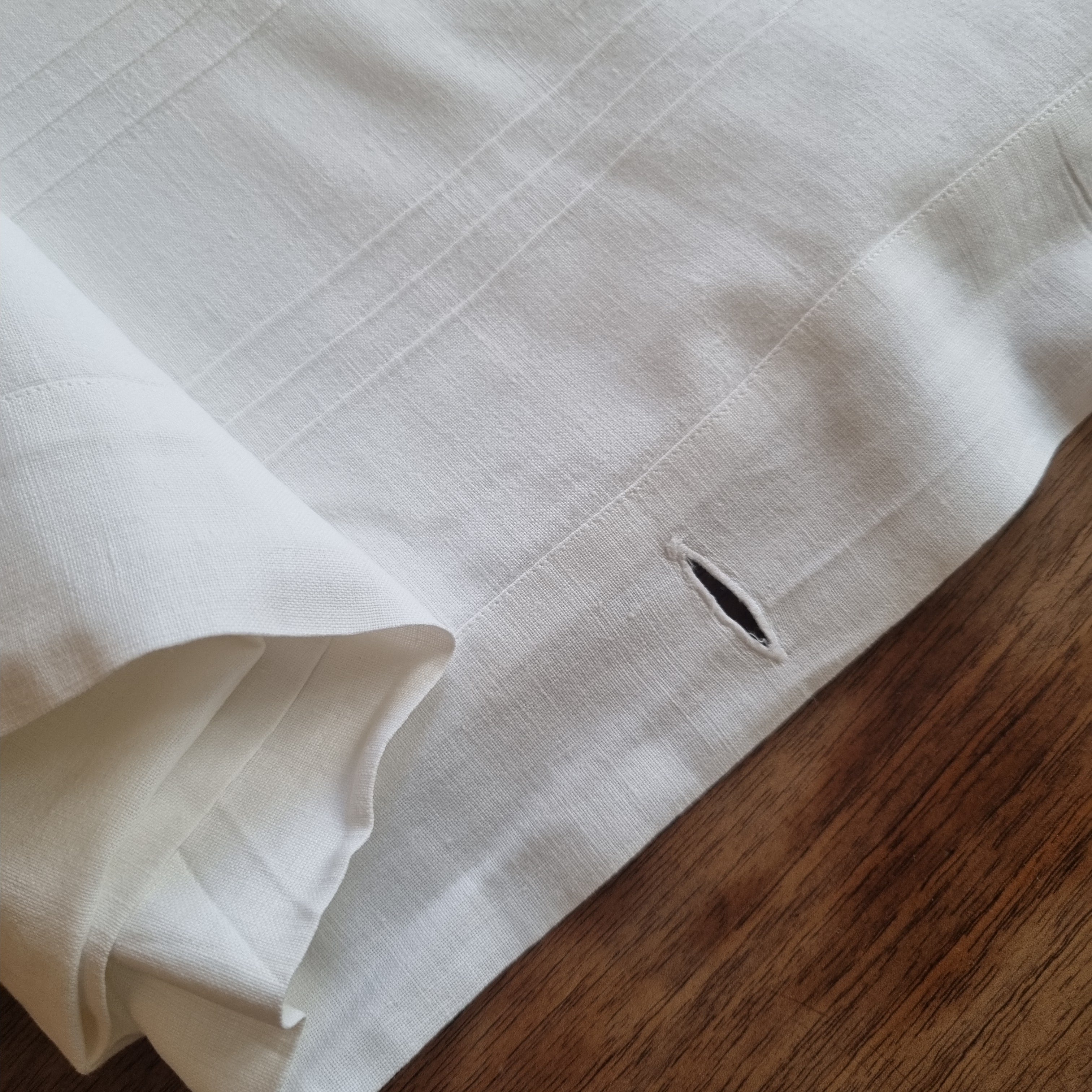 Antikes Bettlaken / Bettüberwurf Baumwolle mit Monogramm K.S. und Spitze 140x230cm weiß ♡