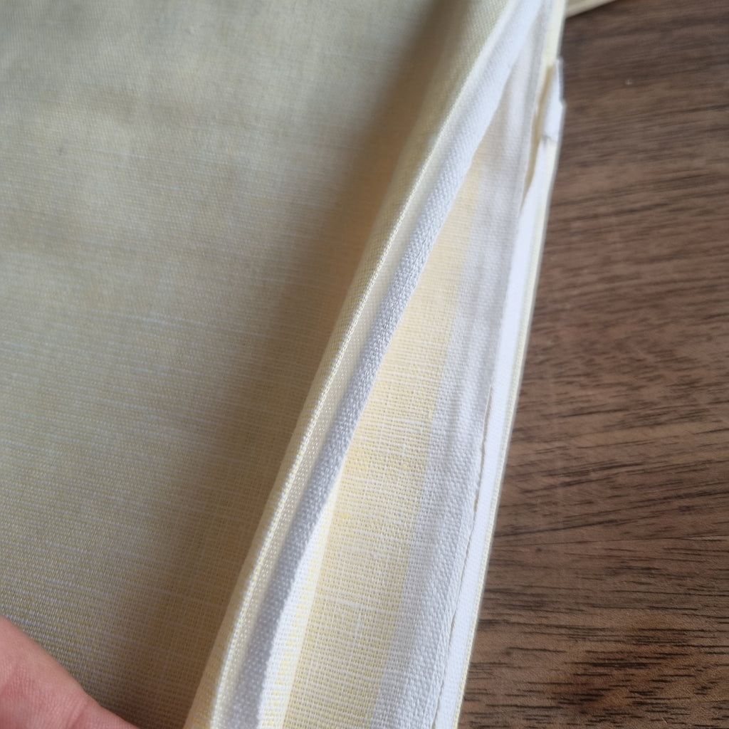 2x Antike Baumwolle Bettlaken weiß Pastellgelb 150x250cm ♡